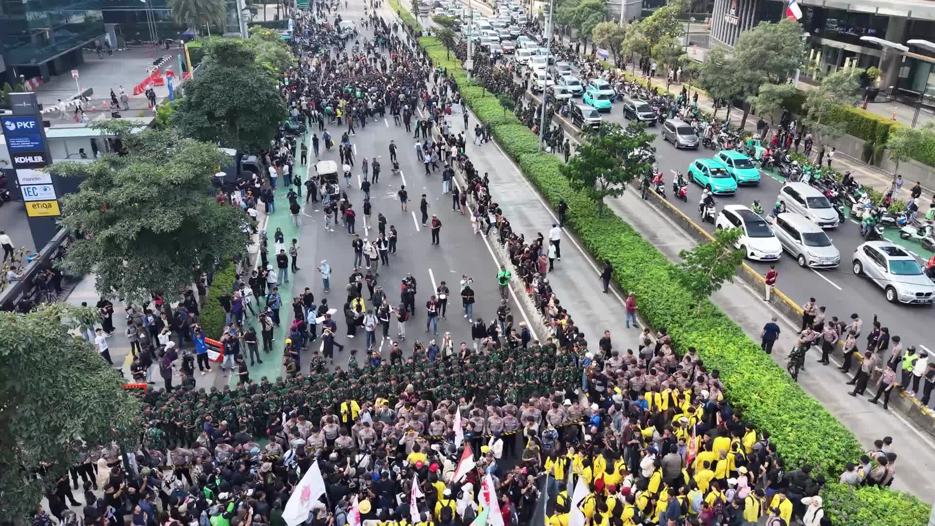 Universitas Indonesia Students Demonstration demanding Prabowo Subianto as Indonesia President to fix his policy.