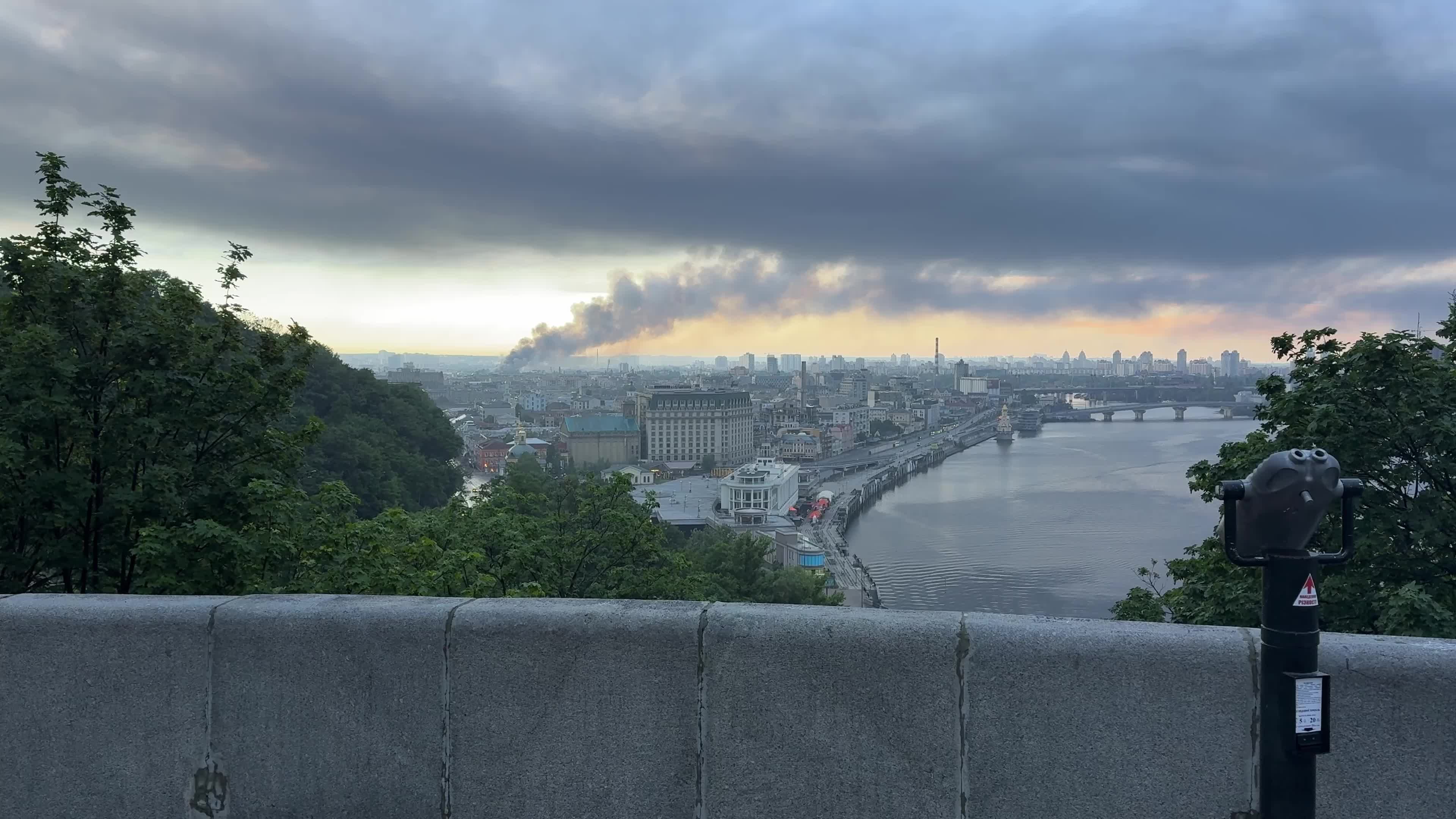 Massive combined Russian overnight attack on Kyiv, Ukraine