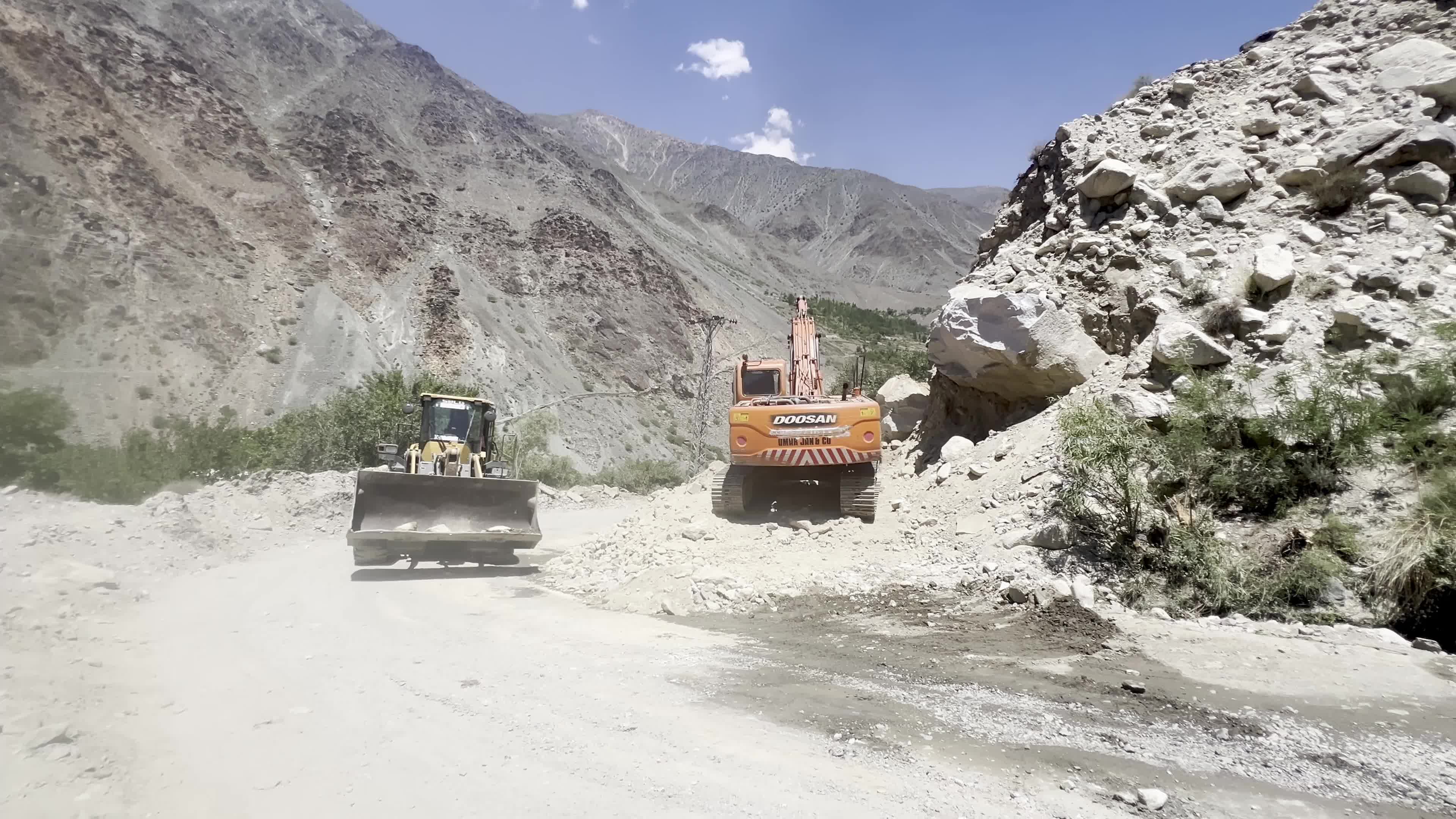 Heavy Machinery Accelerates CPEC-Linked Road Construction in Upper Chitral