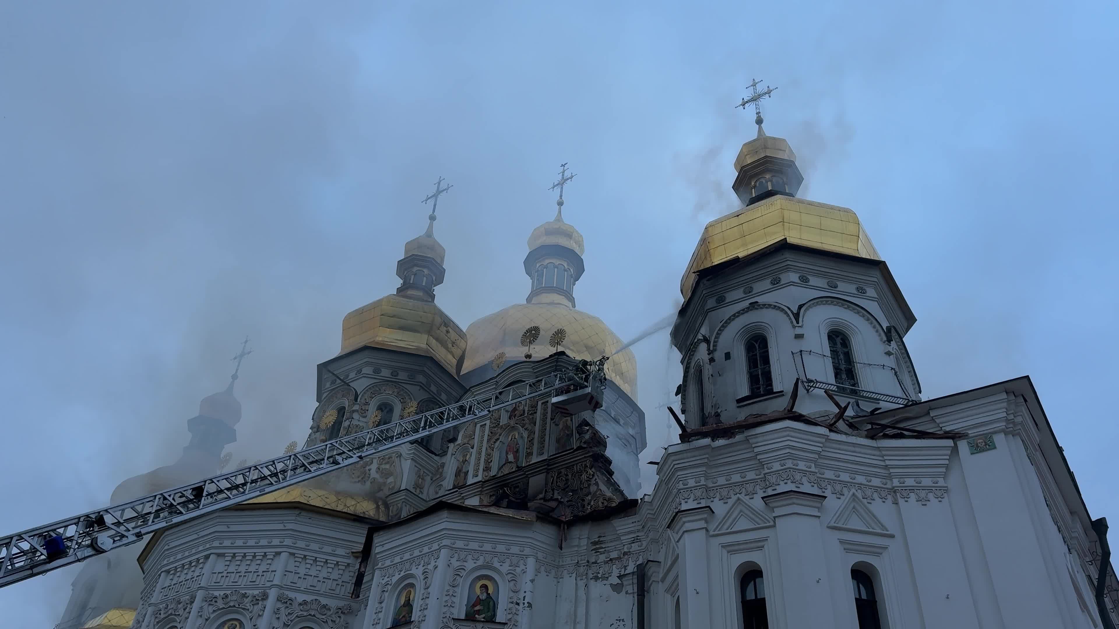 Massive combined Russian overnight attack on Kyiv, Ukraine