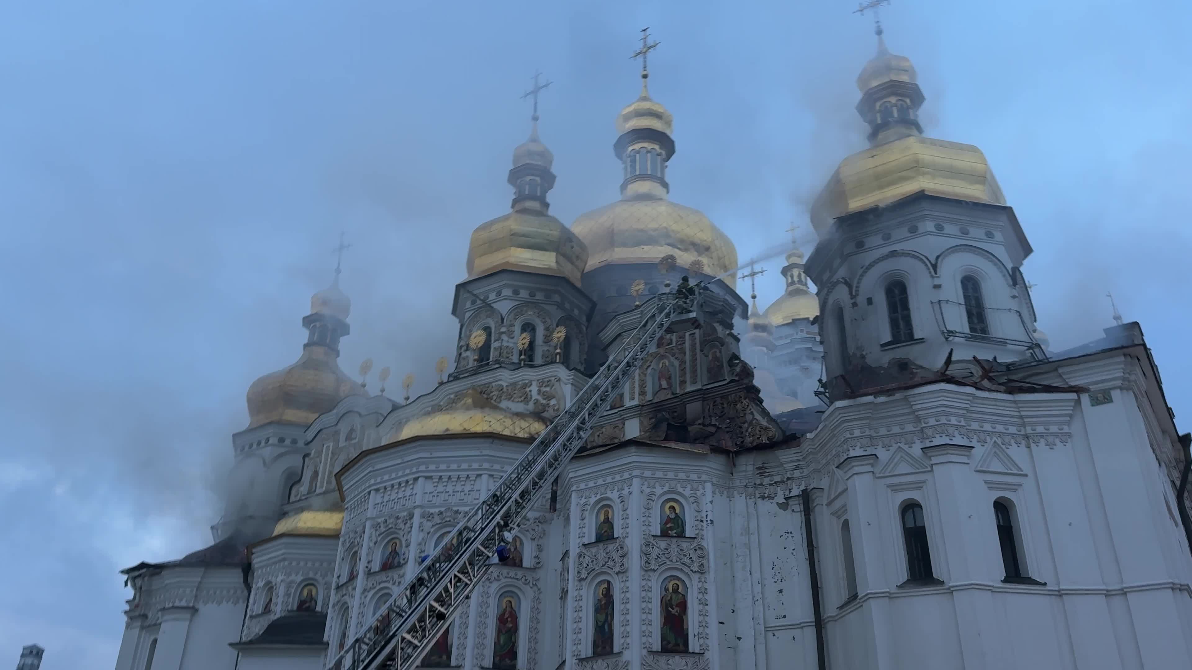 Massive combined Russian overnight attack on Kyiv, Ukraine
