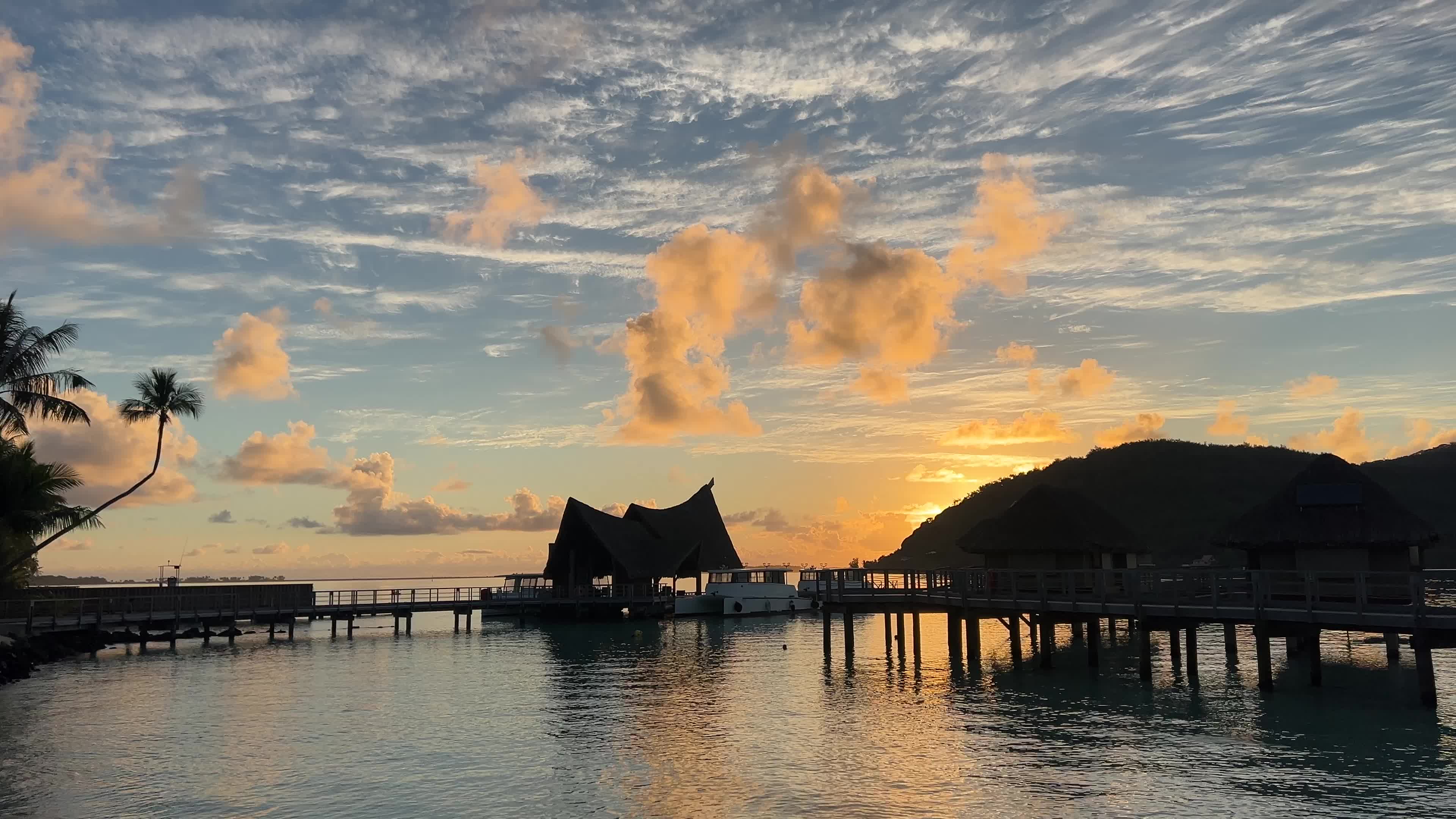 Sunrise on the small island of Motu Tevairoa