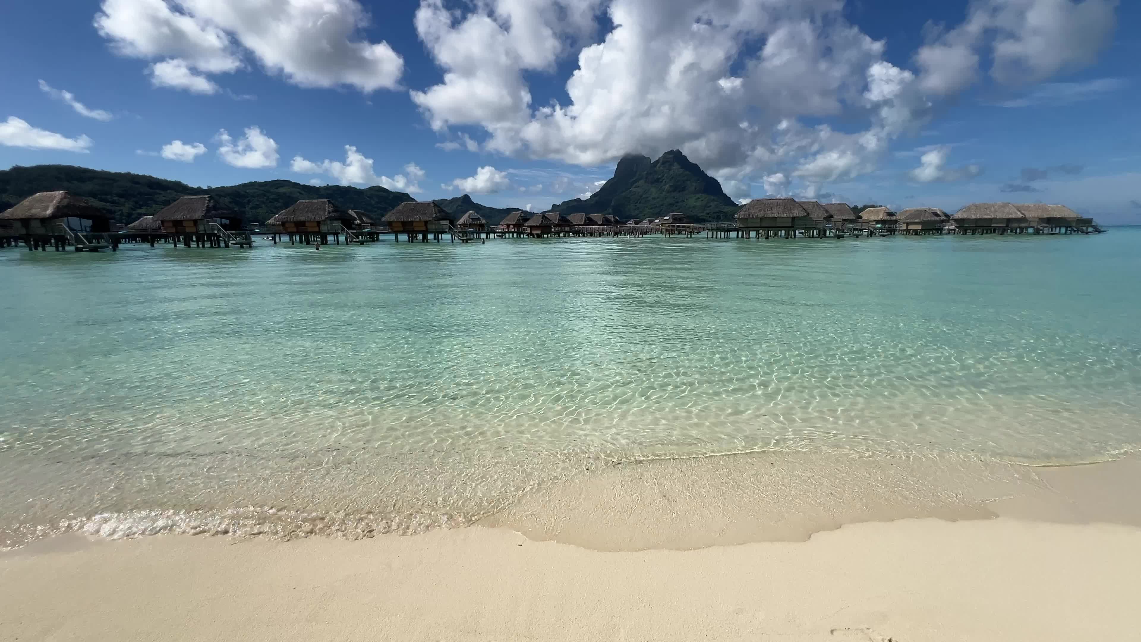 Beach in Motu Tevairoa, French Polynesia