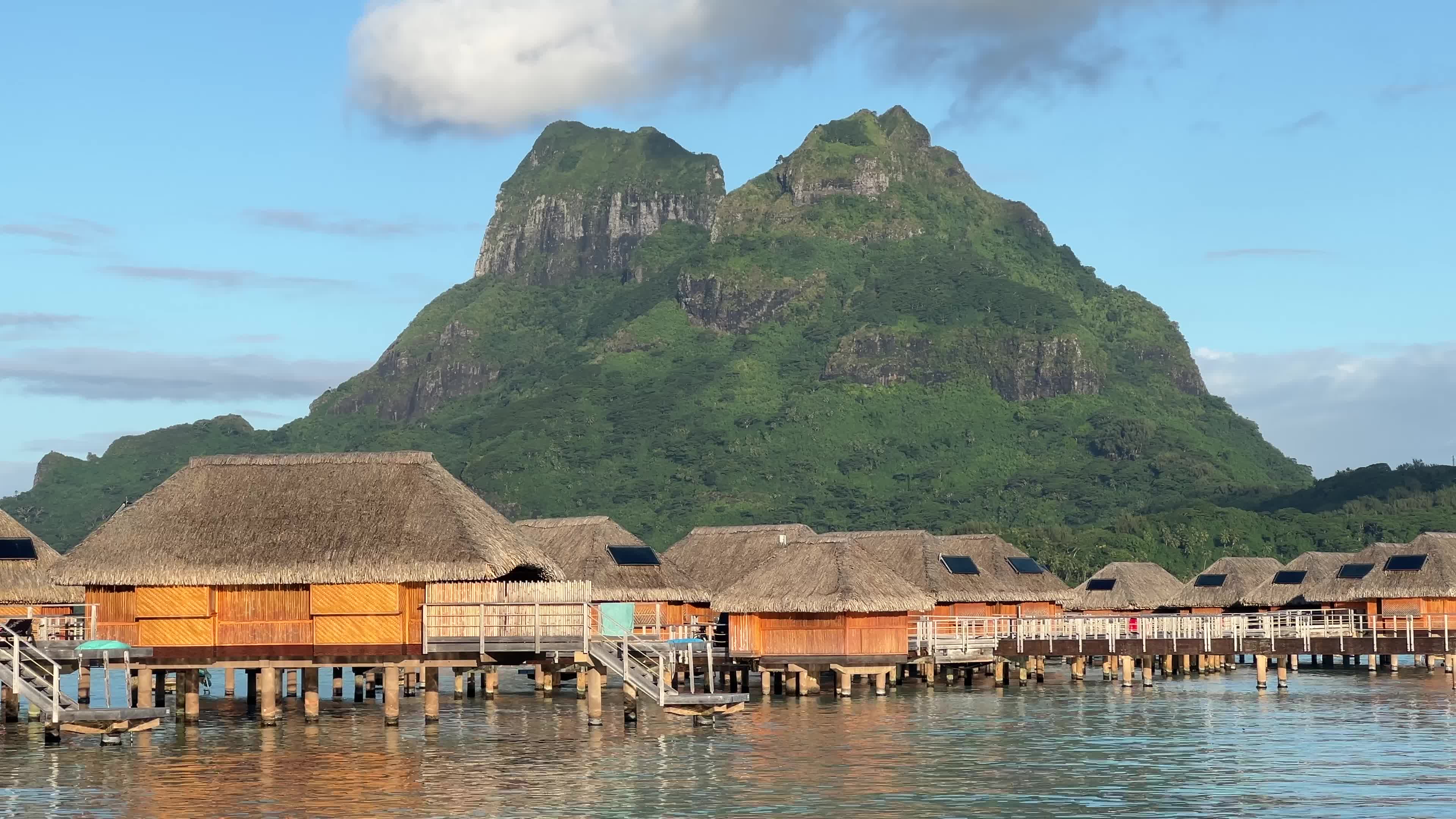 Beach in Motu Tevairoa, French Polynesia