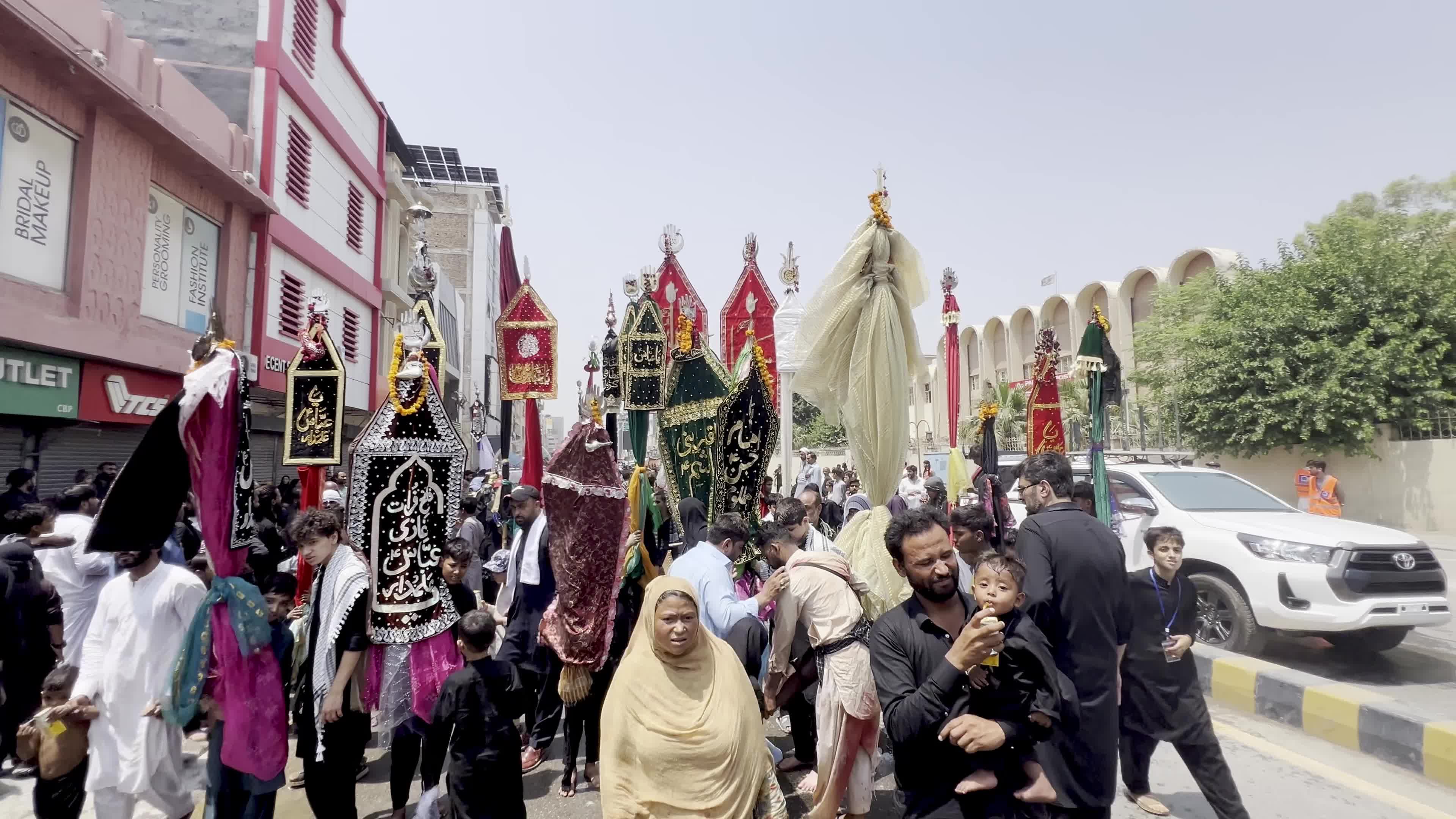 Pakistan's cities prepare for Ashura amid tightened security