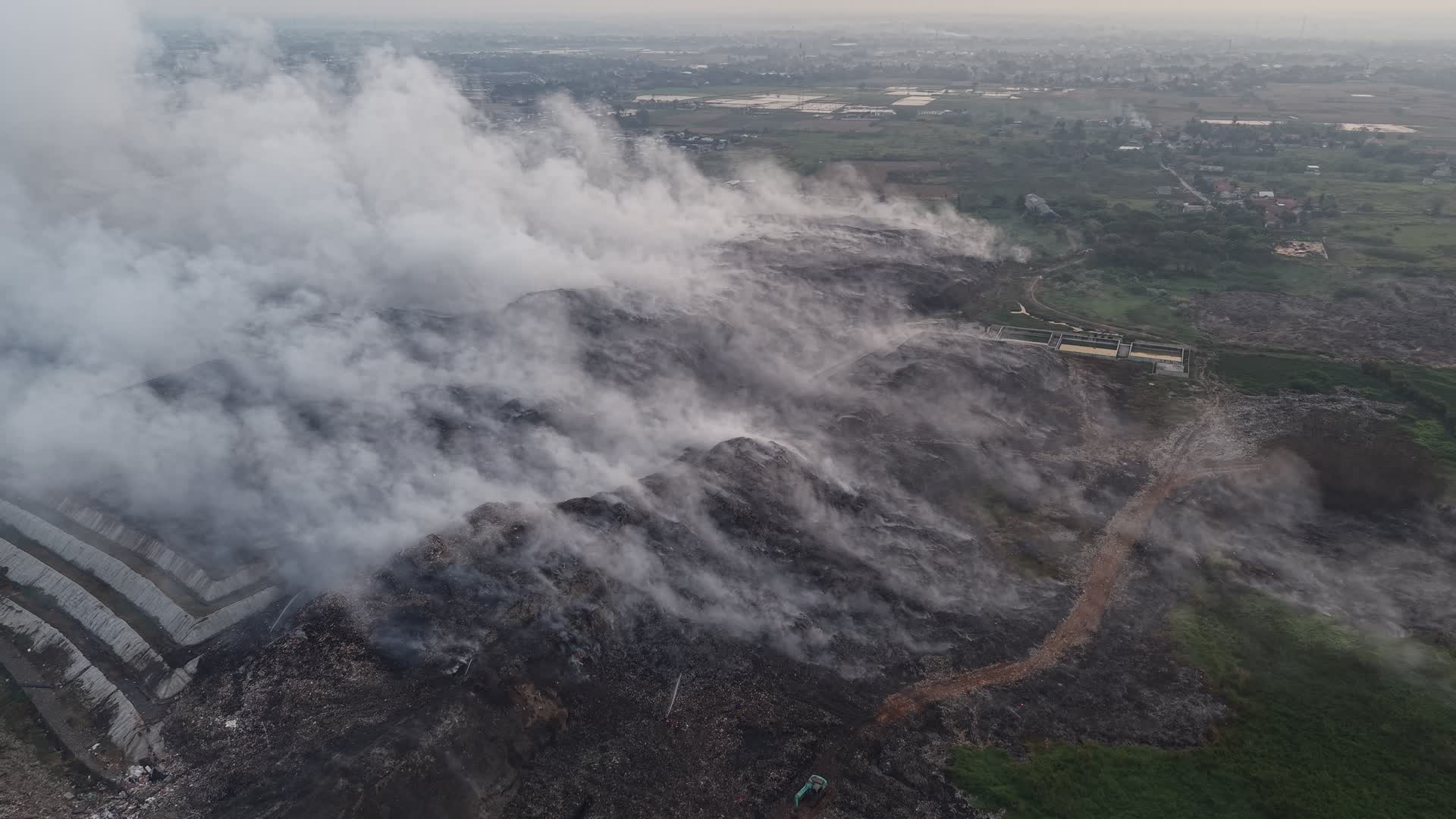 fire of big landfill in Indonesia