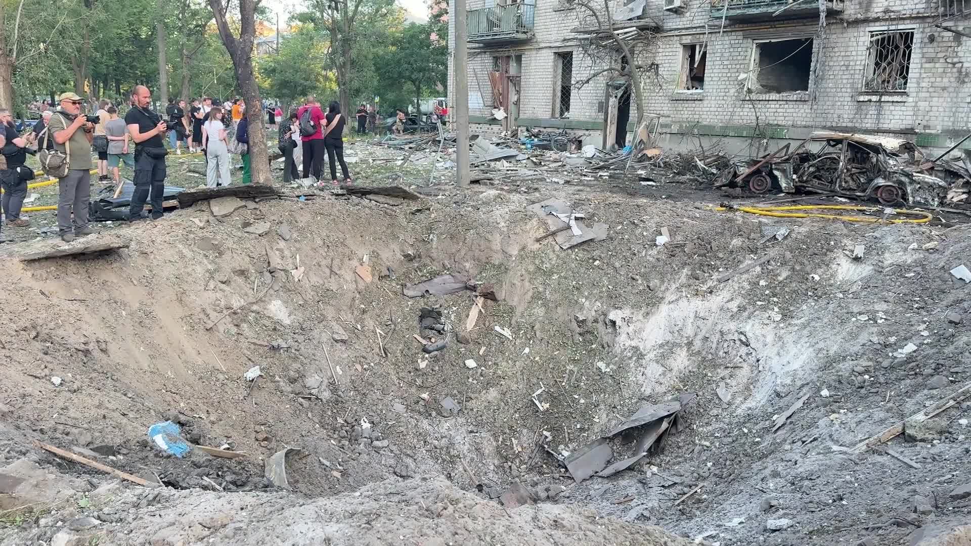 Russia launched 74 missiles and 476 drones in an overnight attack on Ukraine, with Kyiv as the main target. - 07/02/2026