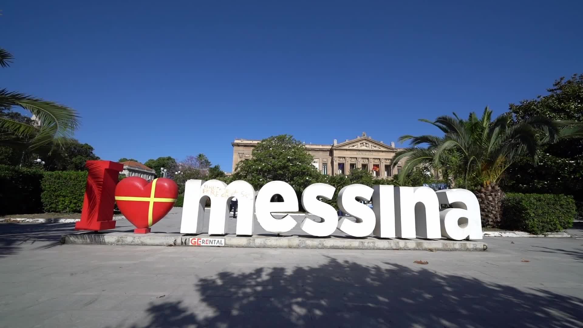 Tourists in Messina