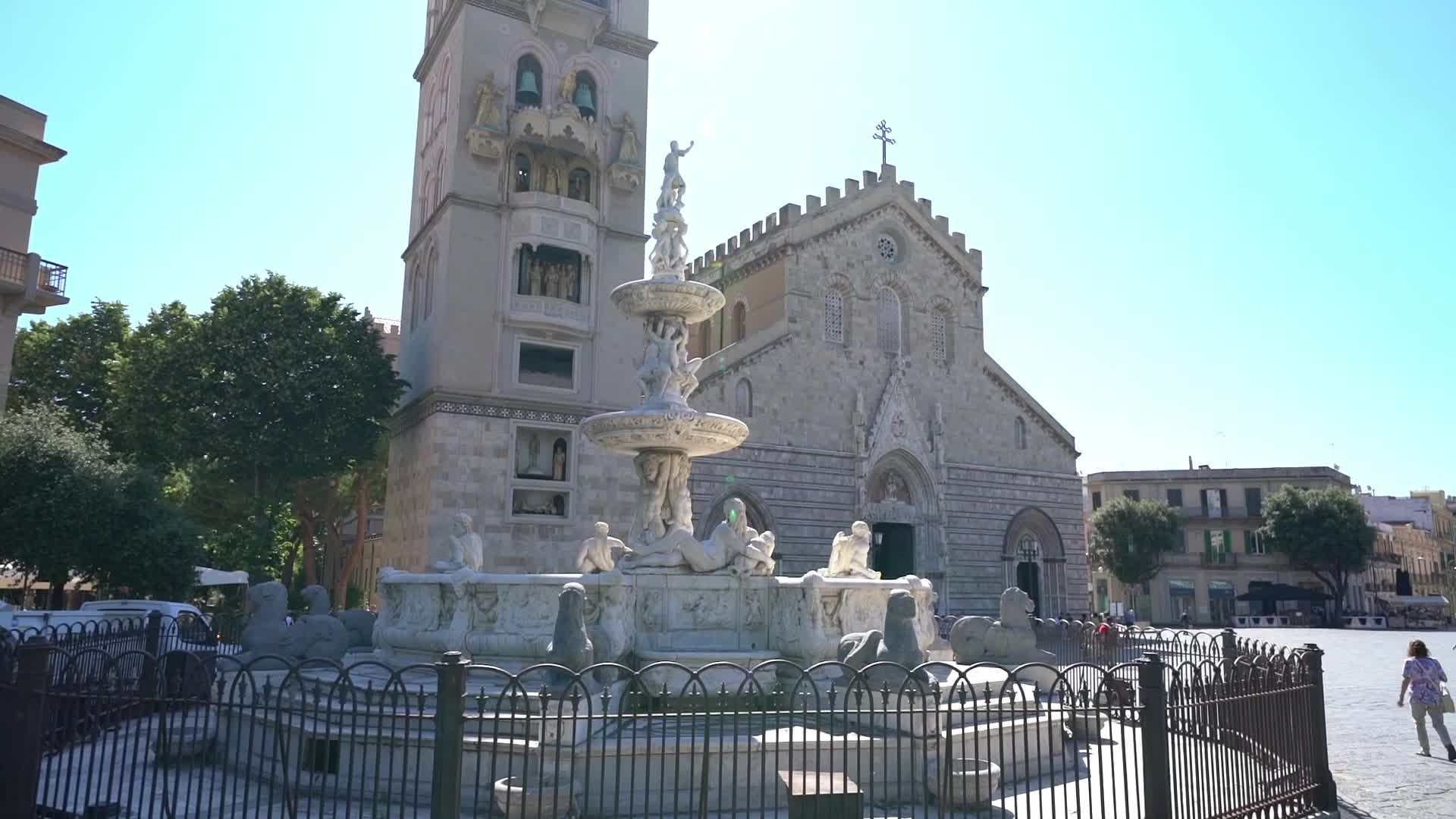 Tourists in Messina