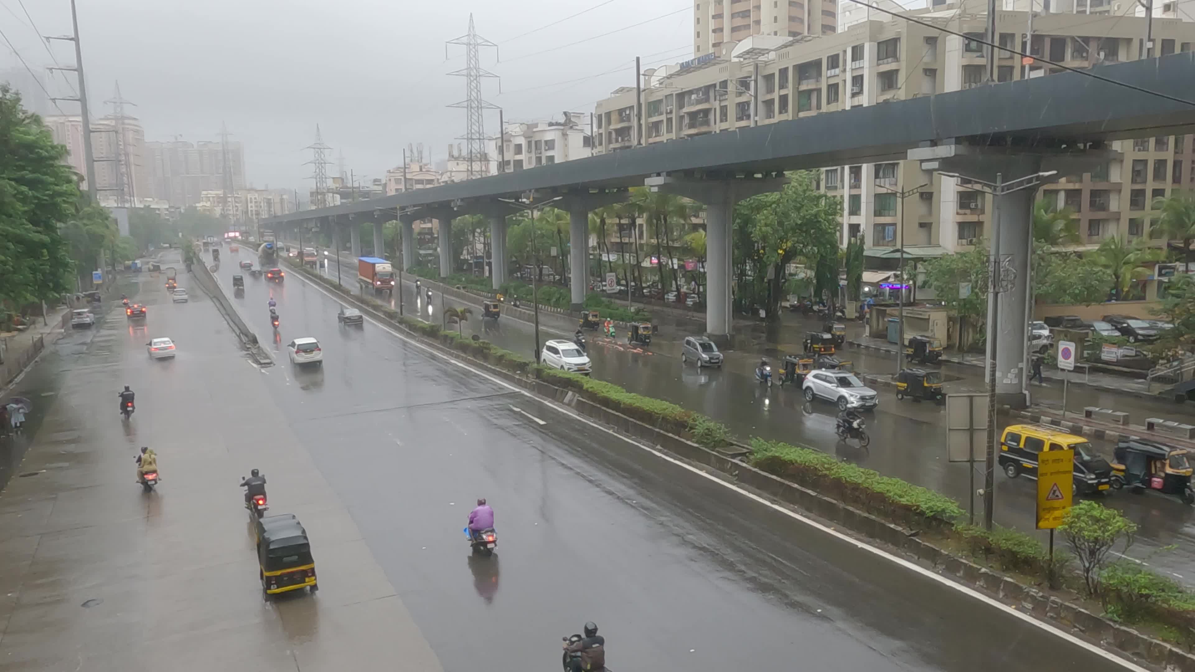 Monsoon Rains Drench Mumbai Streets