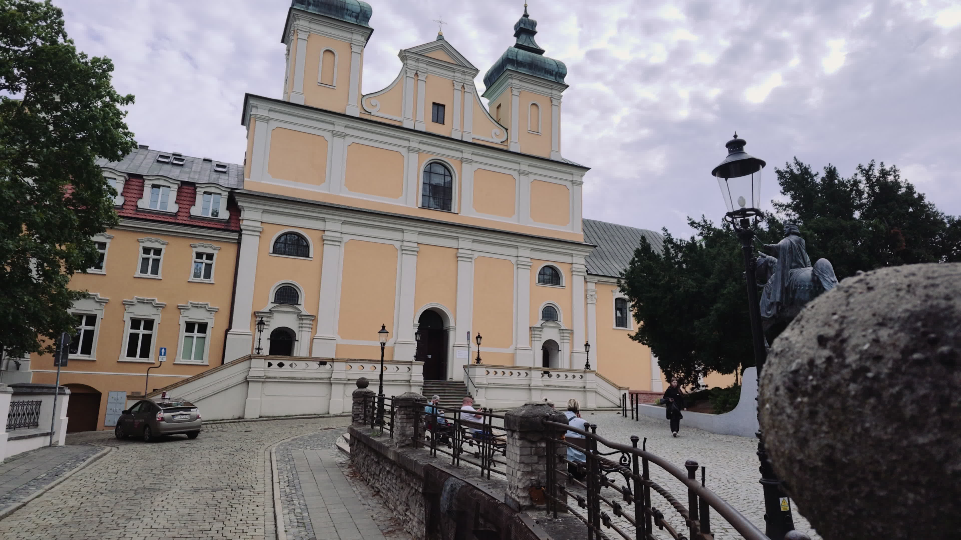 Walk through Poznan Old Town