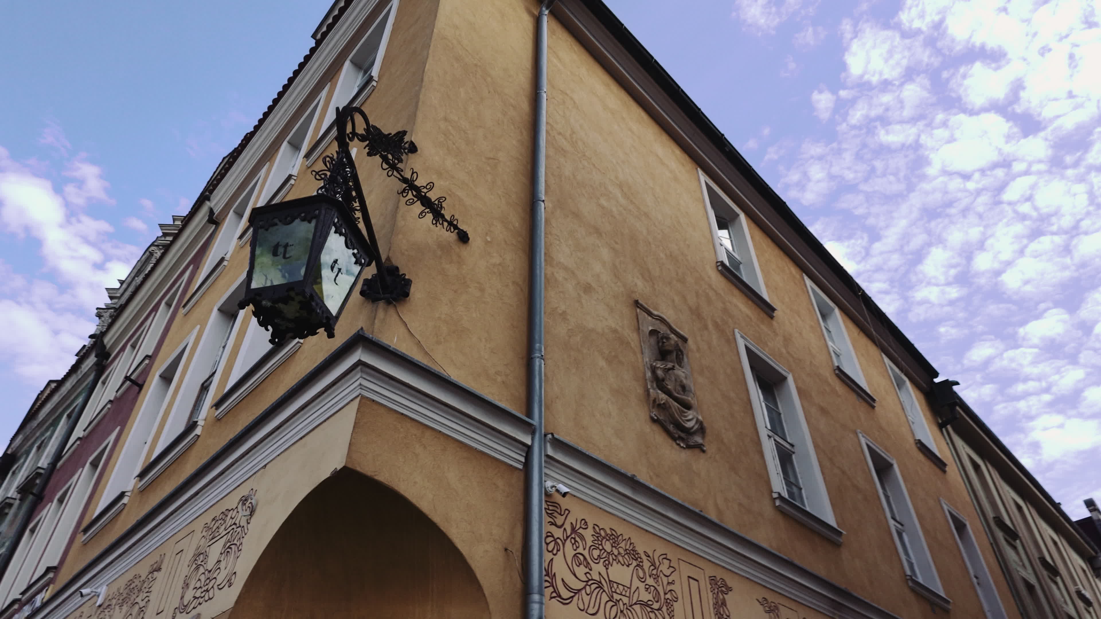 Walk through Poznan Old Town