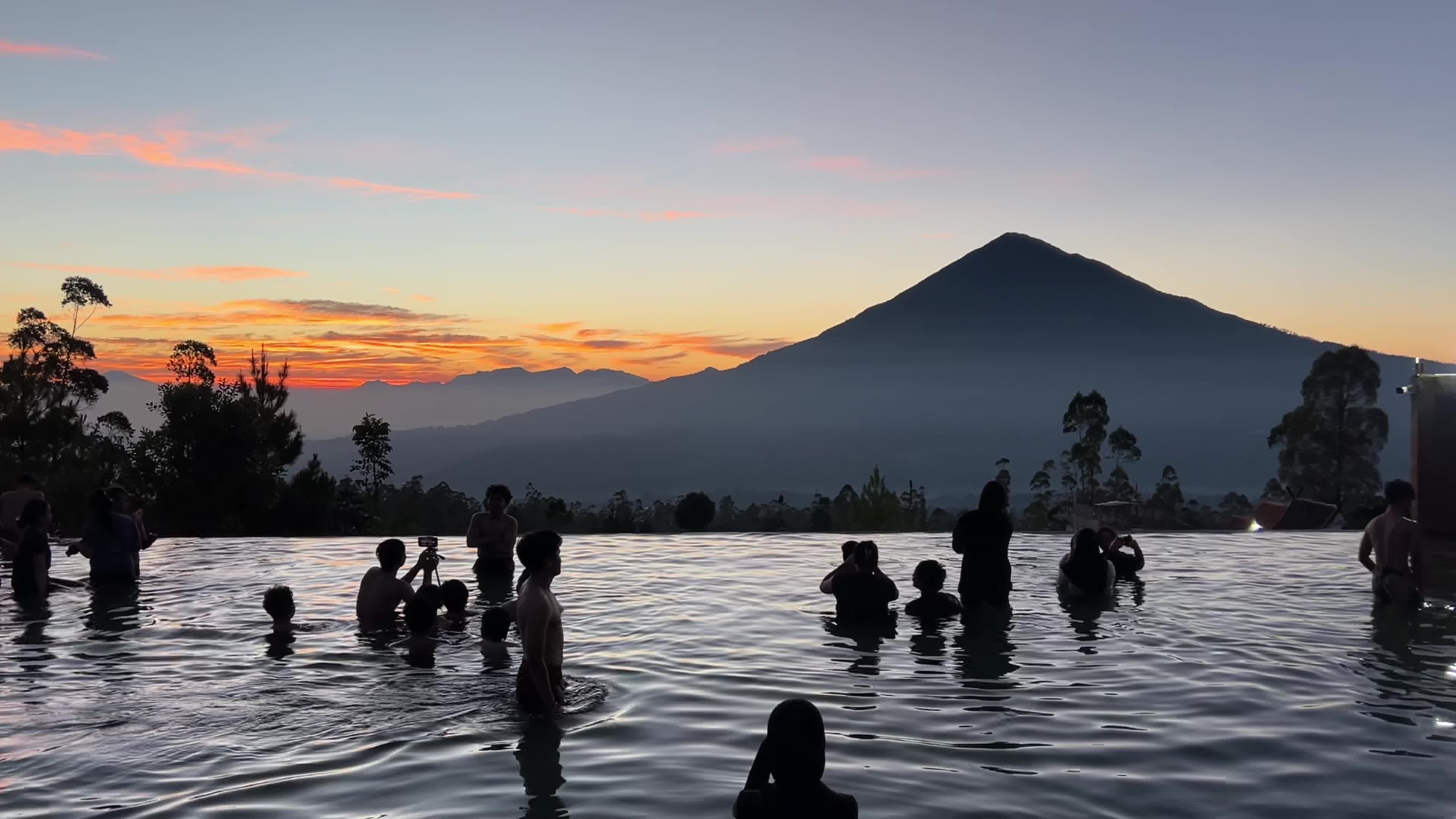 Tepas Papandayan Stunning Hot Springs at Mount Papandayan