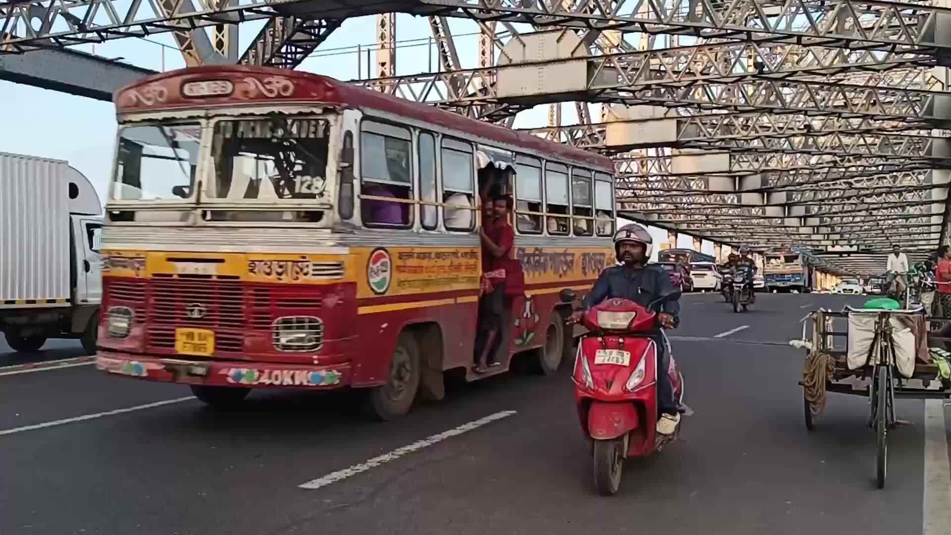 Kolkata Iconic Howrah Bridge