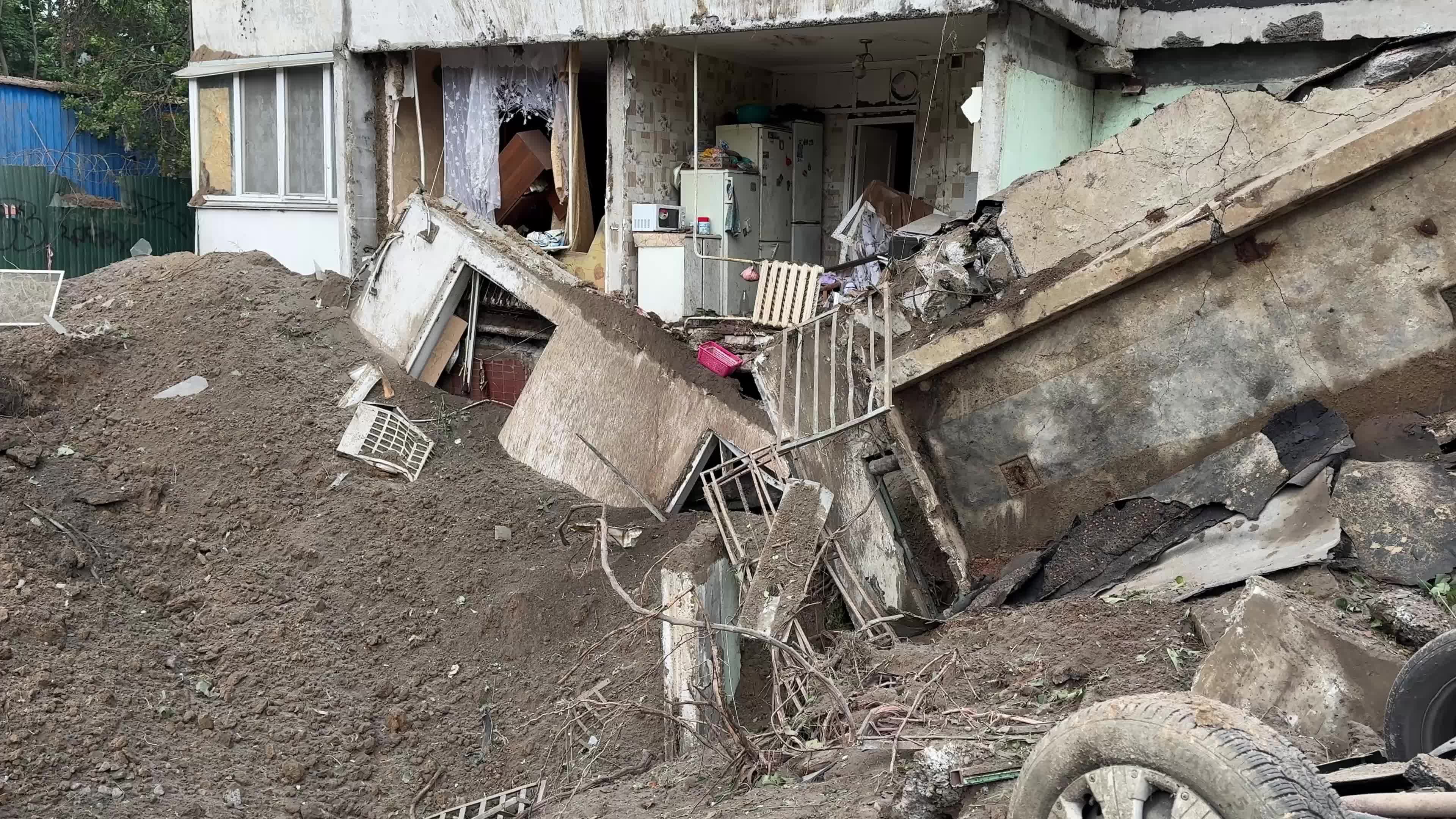 Russia’s massive overnight missile and drone attack in Kyiv, Ukraine