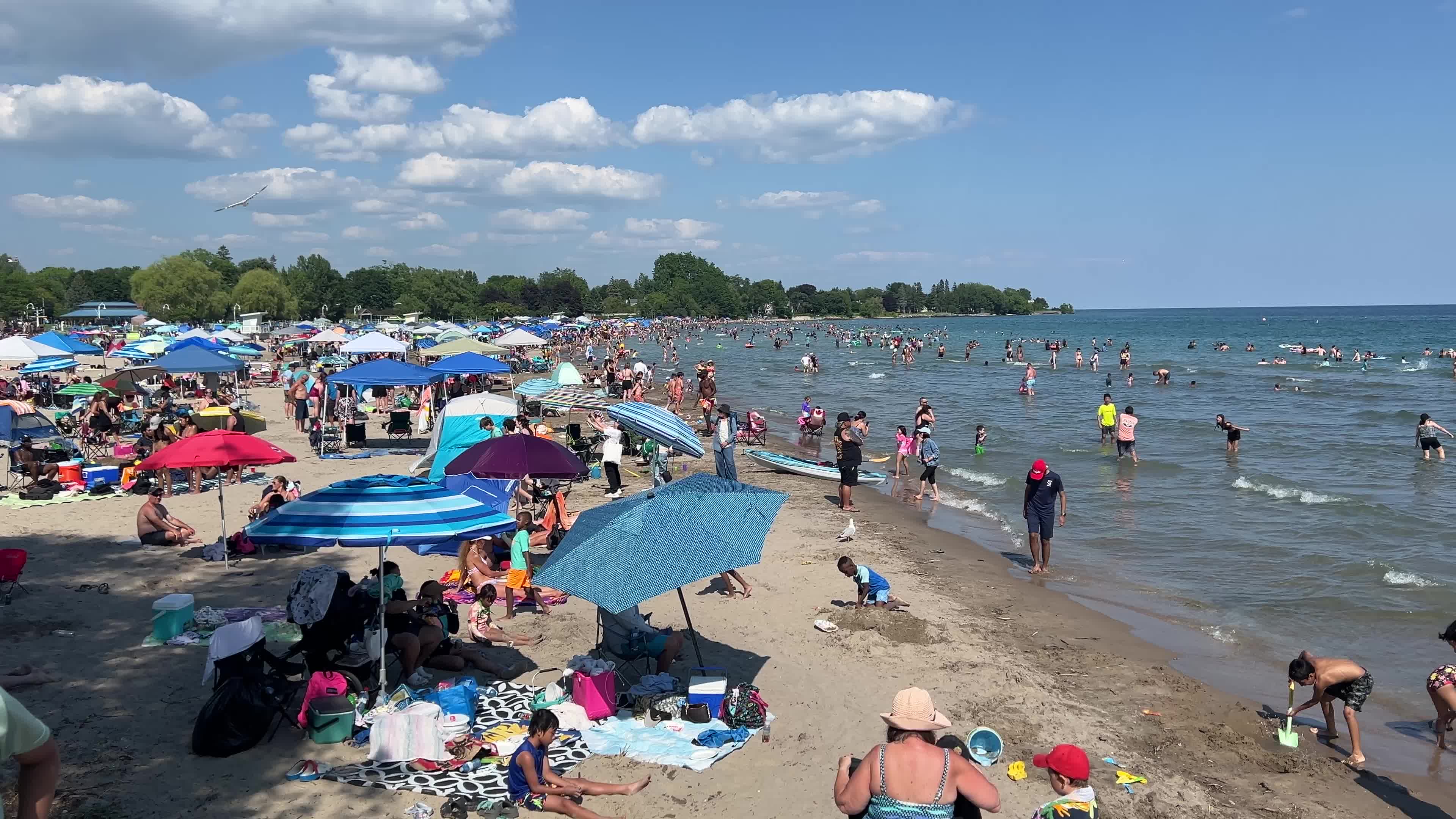 Huge crowd at Victoria Beach
