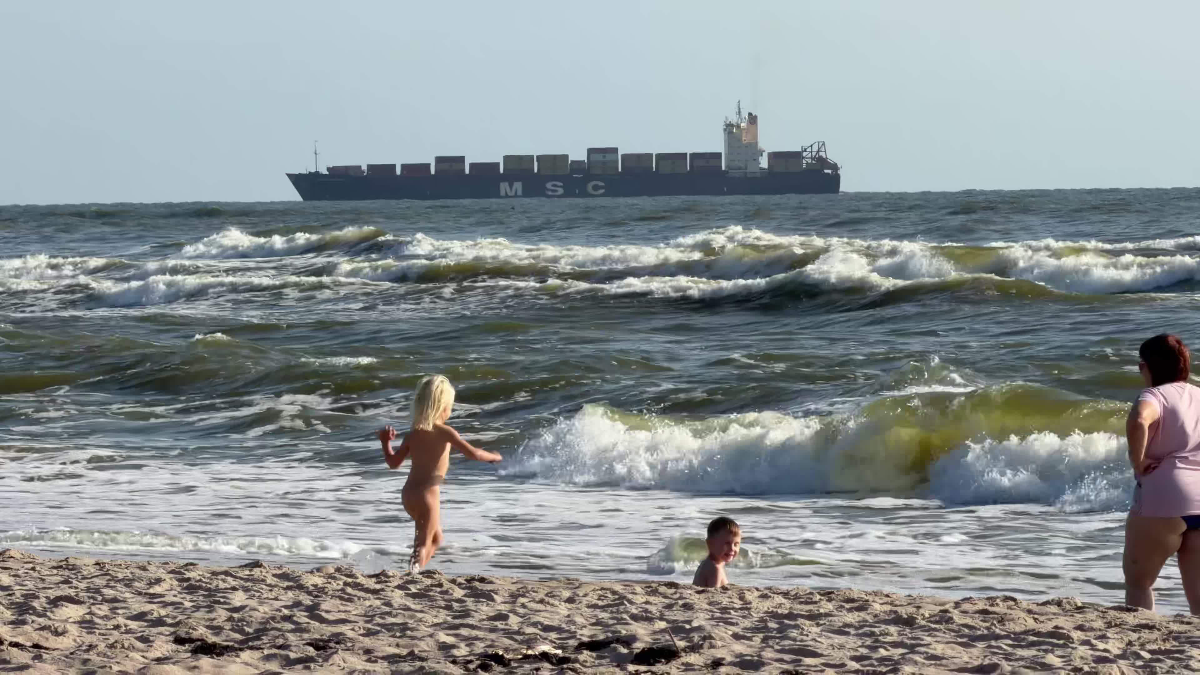 Storms Threaten to End Lithuania's Summer Stretch as Baltic Coast Braces for Wet Weather