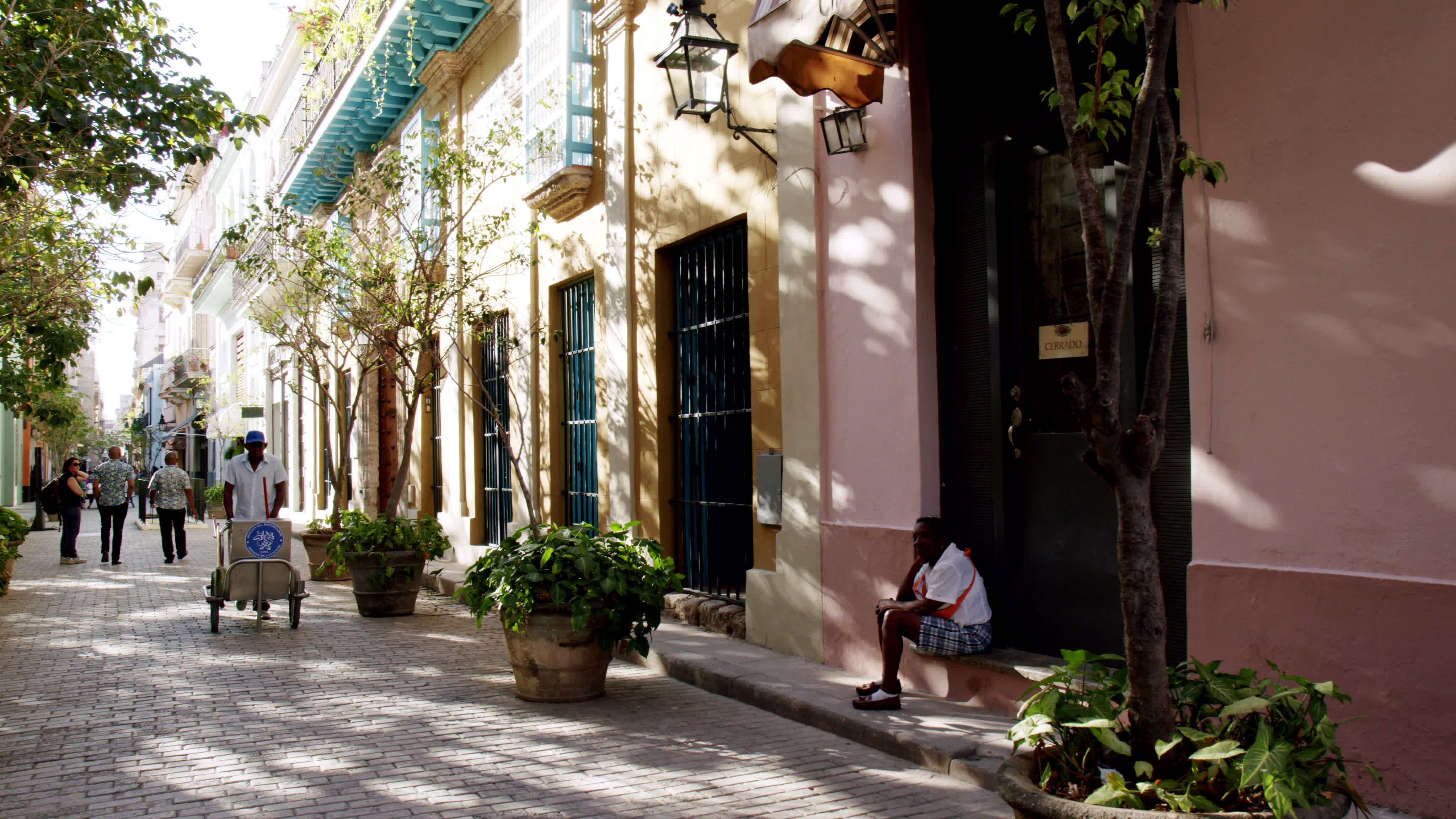 Daily Life In Havana