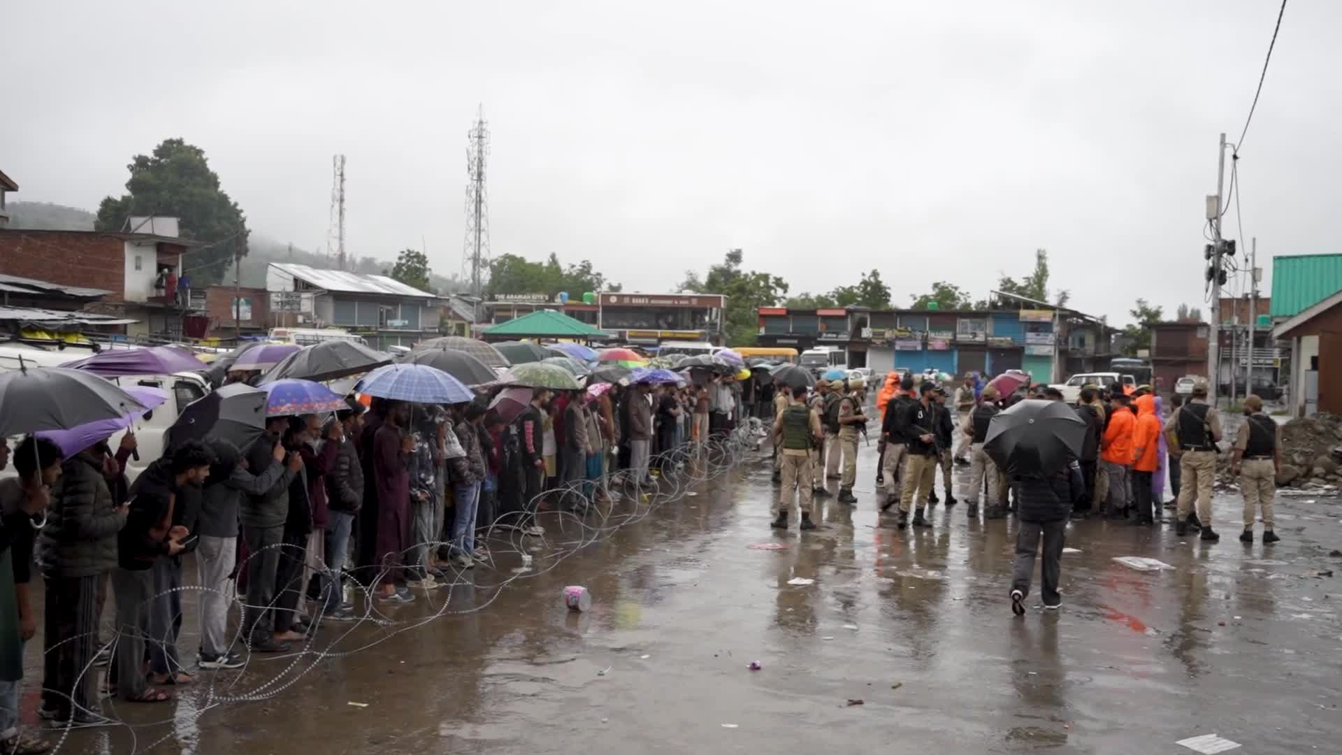 Heavy Rains, Cloudbursts Trigger Flash Floods Across Jammu and Kashmir.