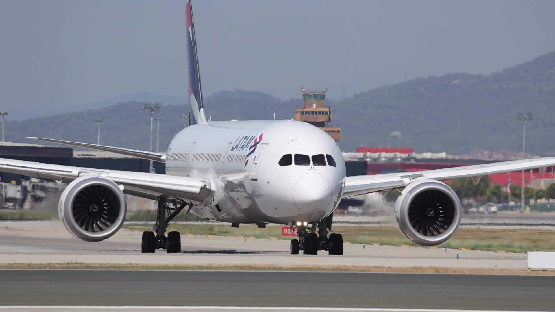 LATAM Airlines and Vueling aircraft at Barcelona Airport