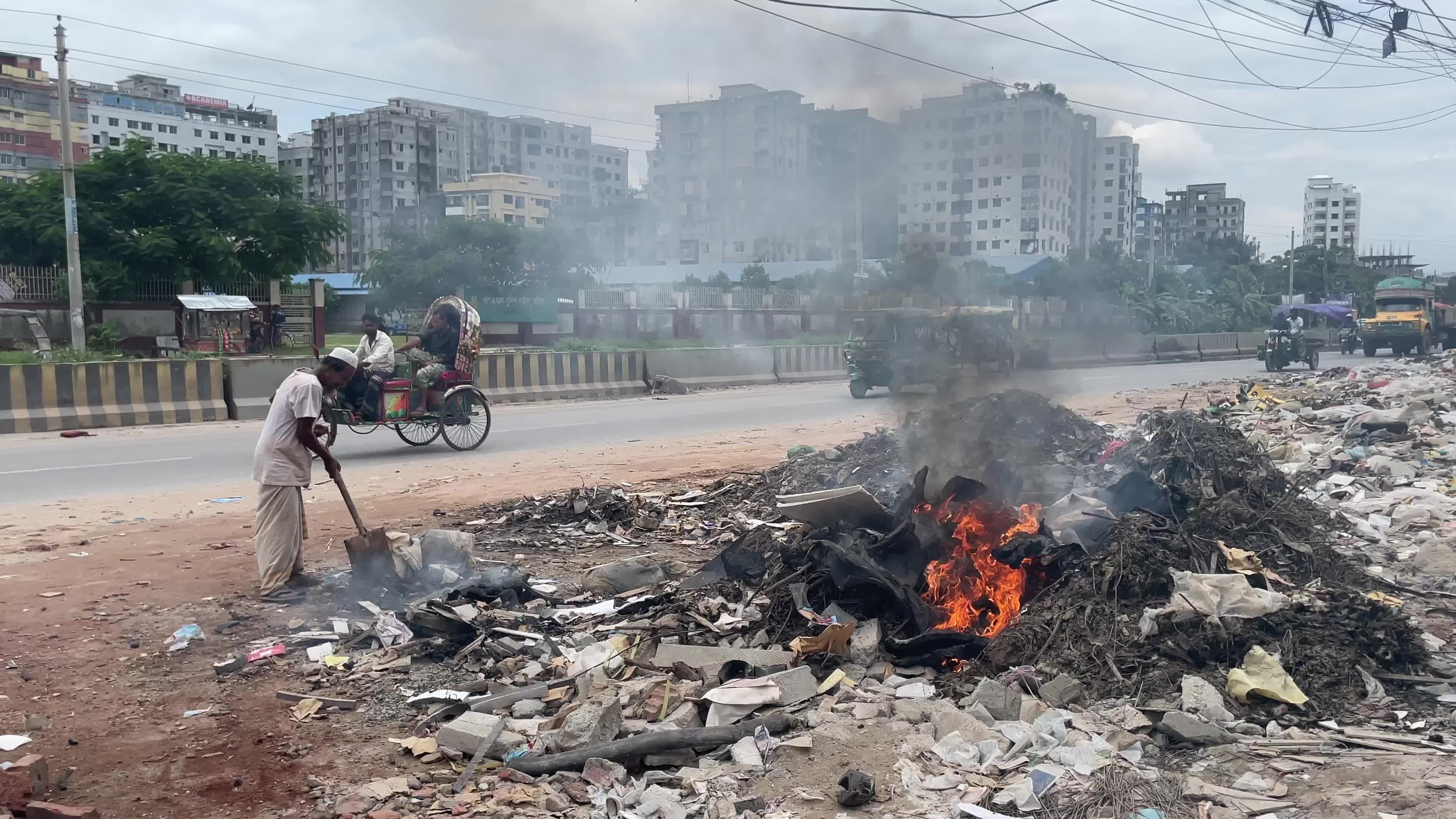 Air pollution in Dhaka