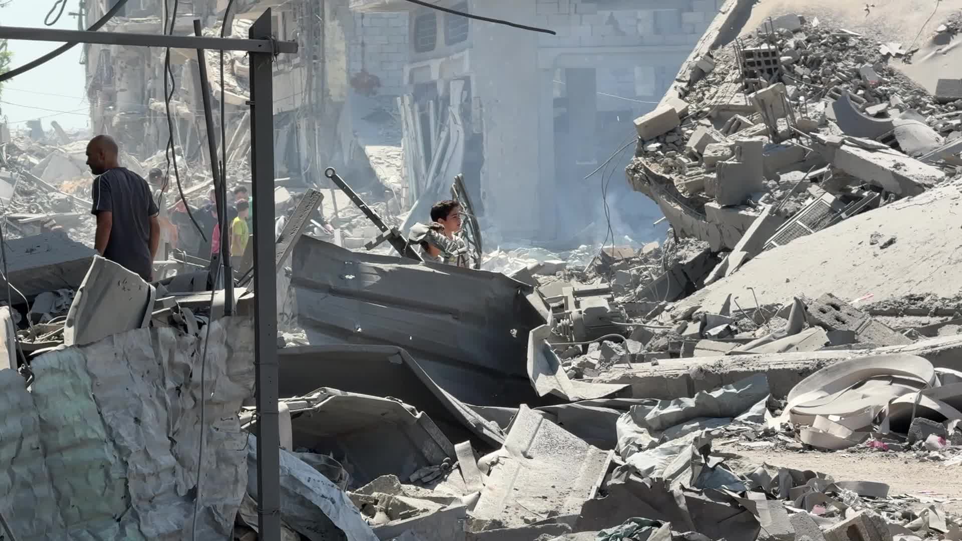 Israel continues its attacks on Gaza despite ceasefire