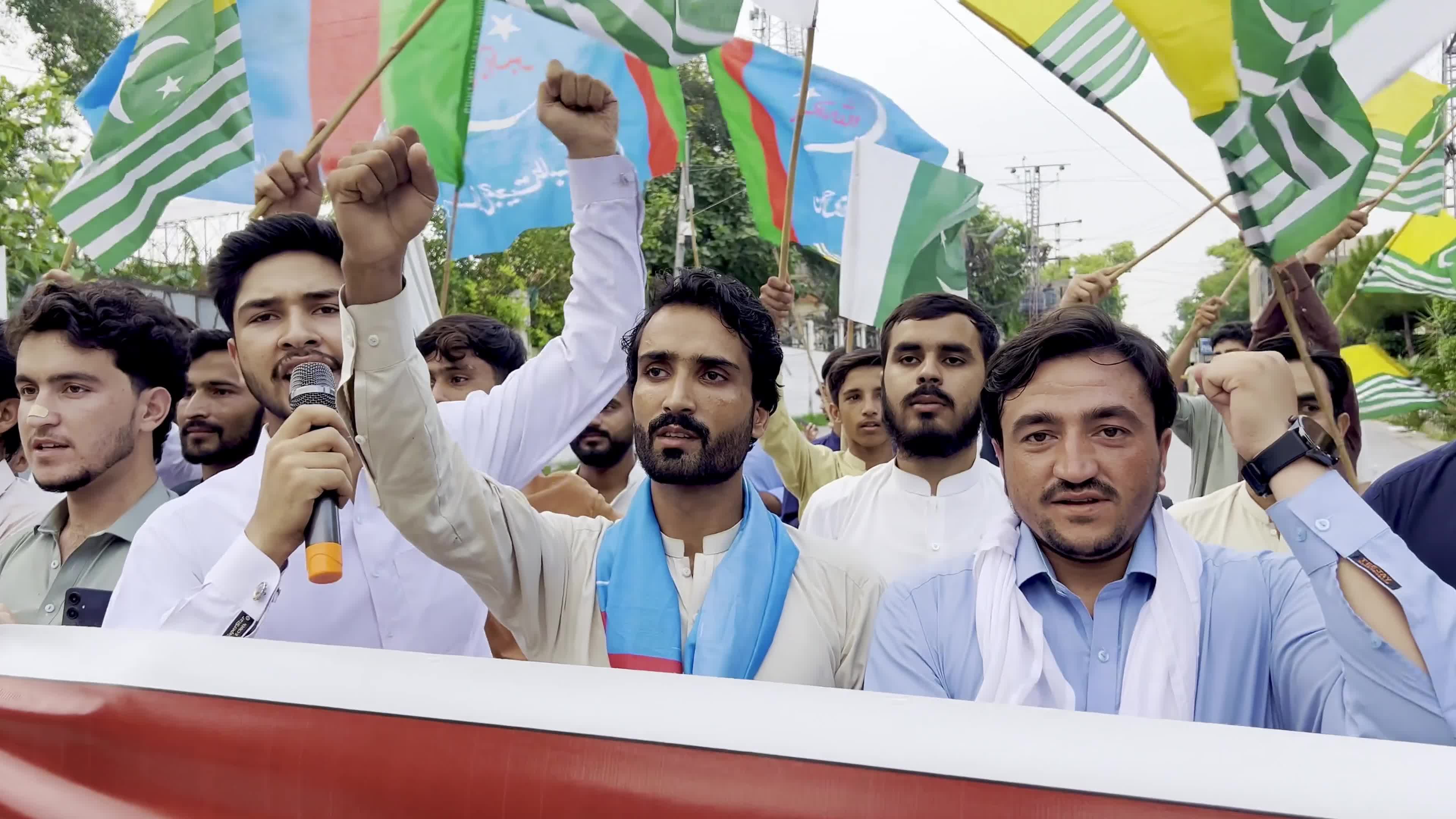 Pakistan: IJT activists protest after deadly Kashmir election clashes
