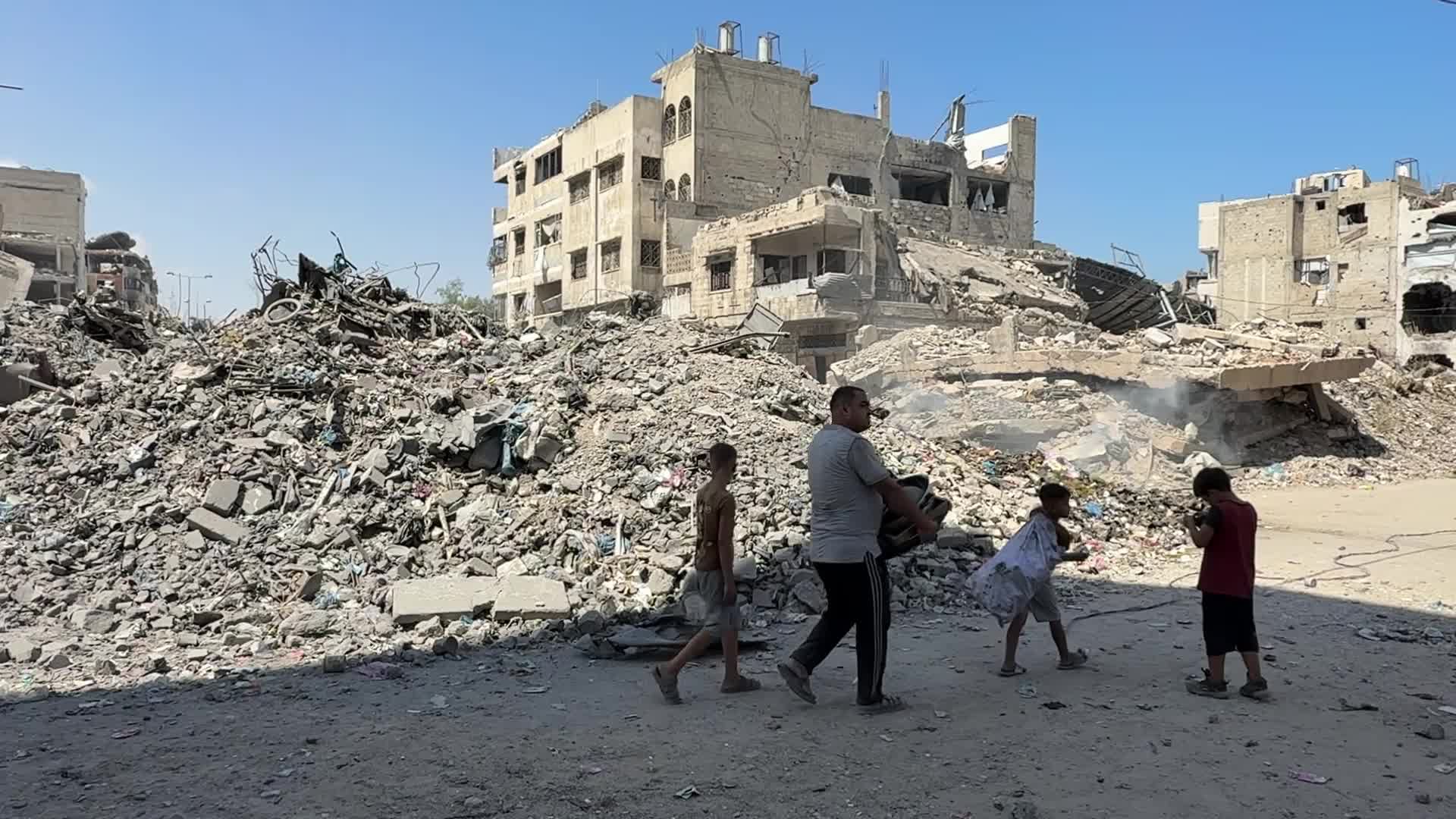 Israel continues its attacks on Gaza despite ceasefire