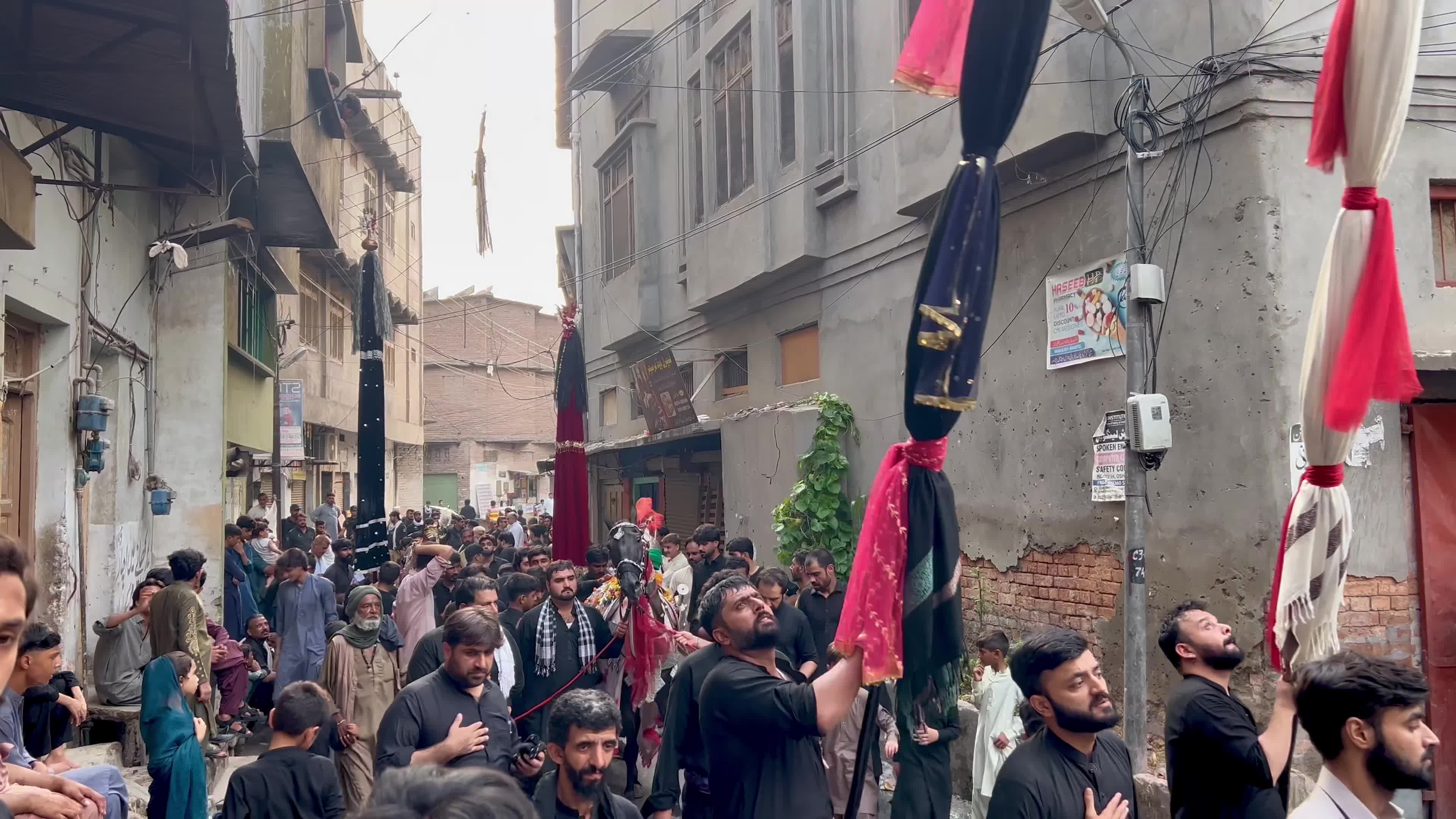 Shiite Muslims Observe Chehlum Procession in Peshawar