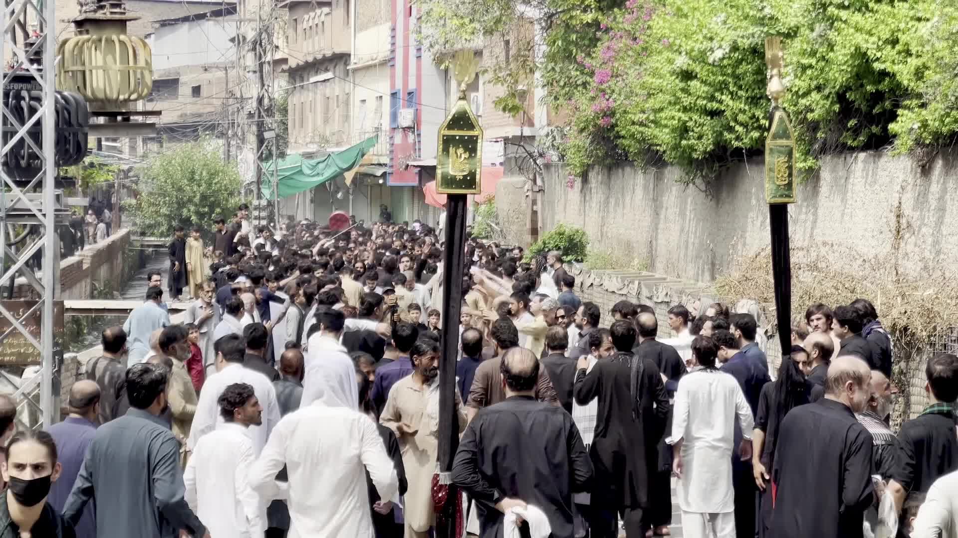 Shiite Muslims Observe Chehlum Procession in Peshawar