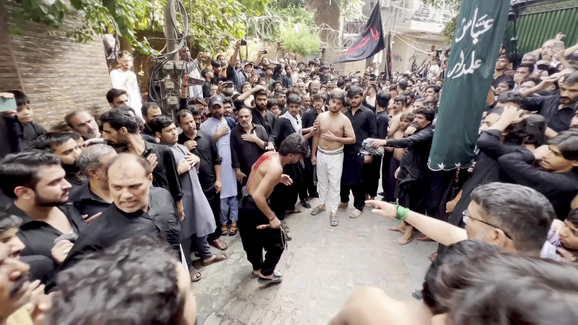 Shiite Muslims Observe Chehlum Procession in Peshawar