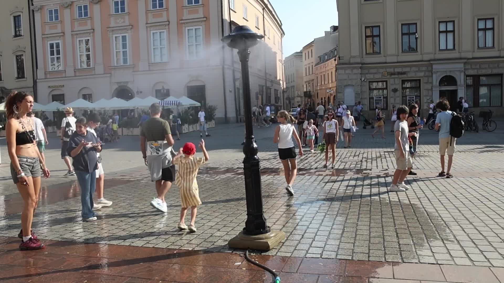 Heat wave reaches Poland