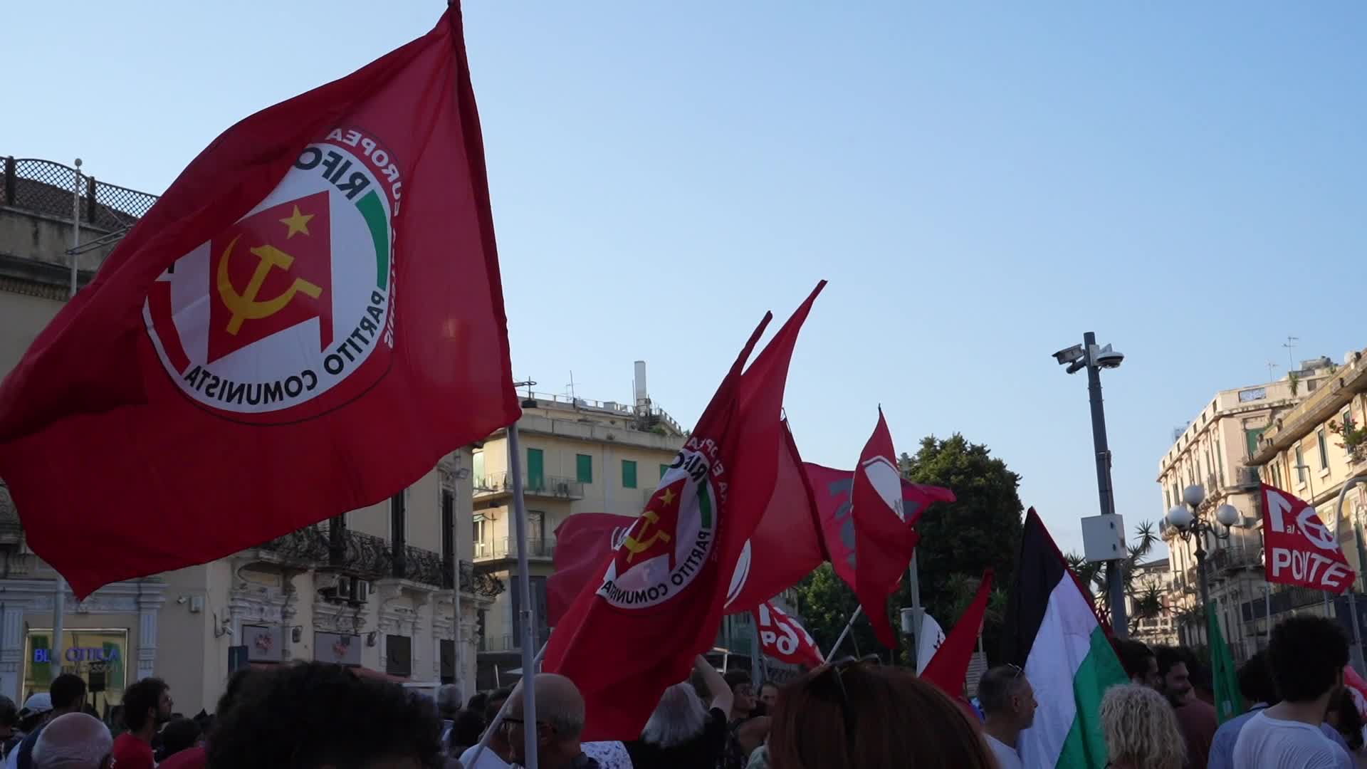 Demonstration against the construction of the "Bridge over the Strait of Messina."