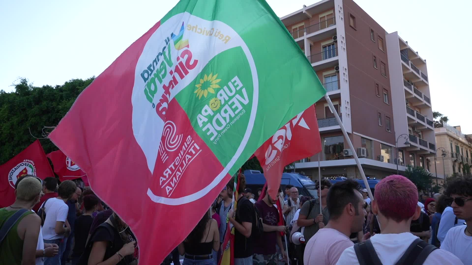 Demonstration against the construction of the "Bridge over the Strait of Messina."