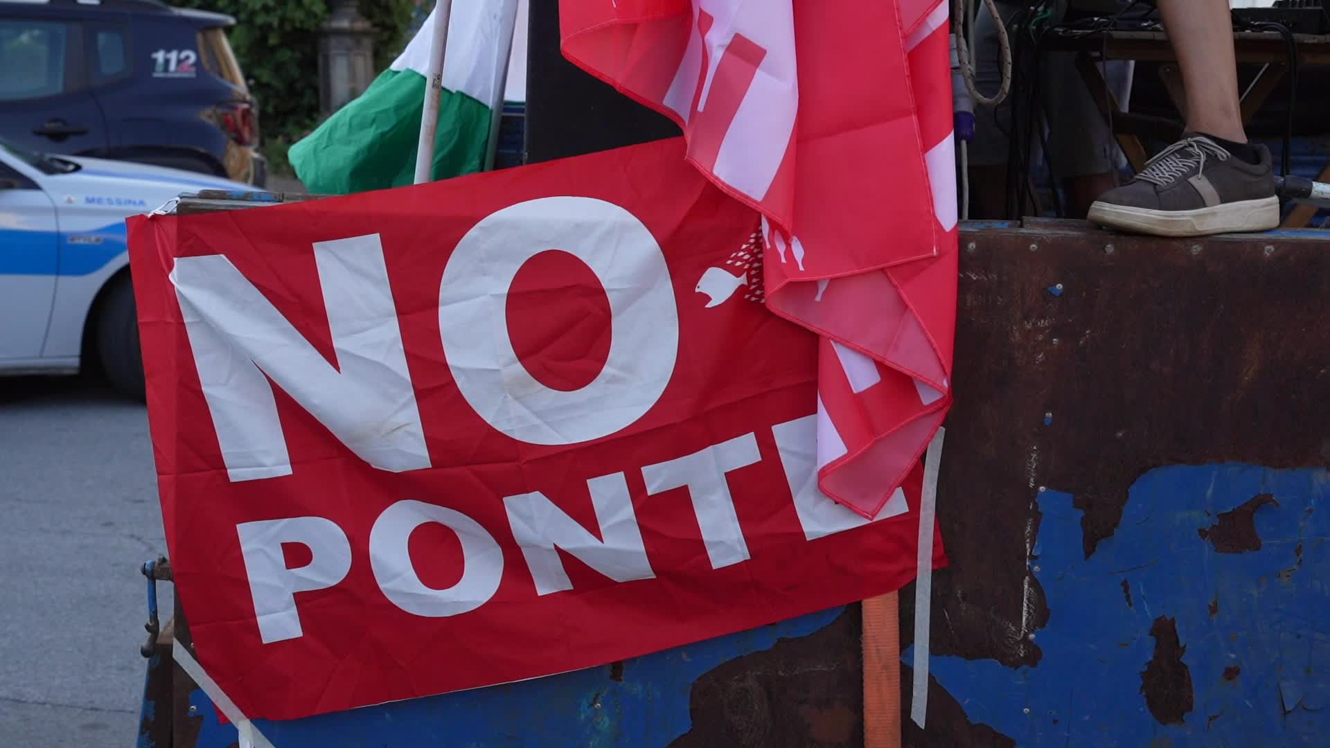 Demonstration against the construction of the "Bridge over the Strait of Messina."