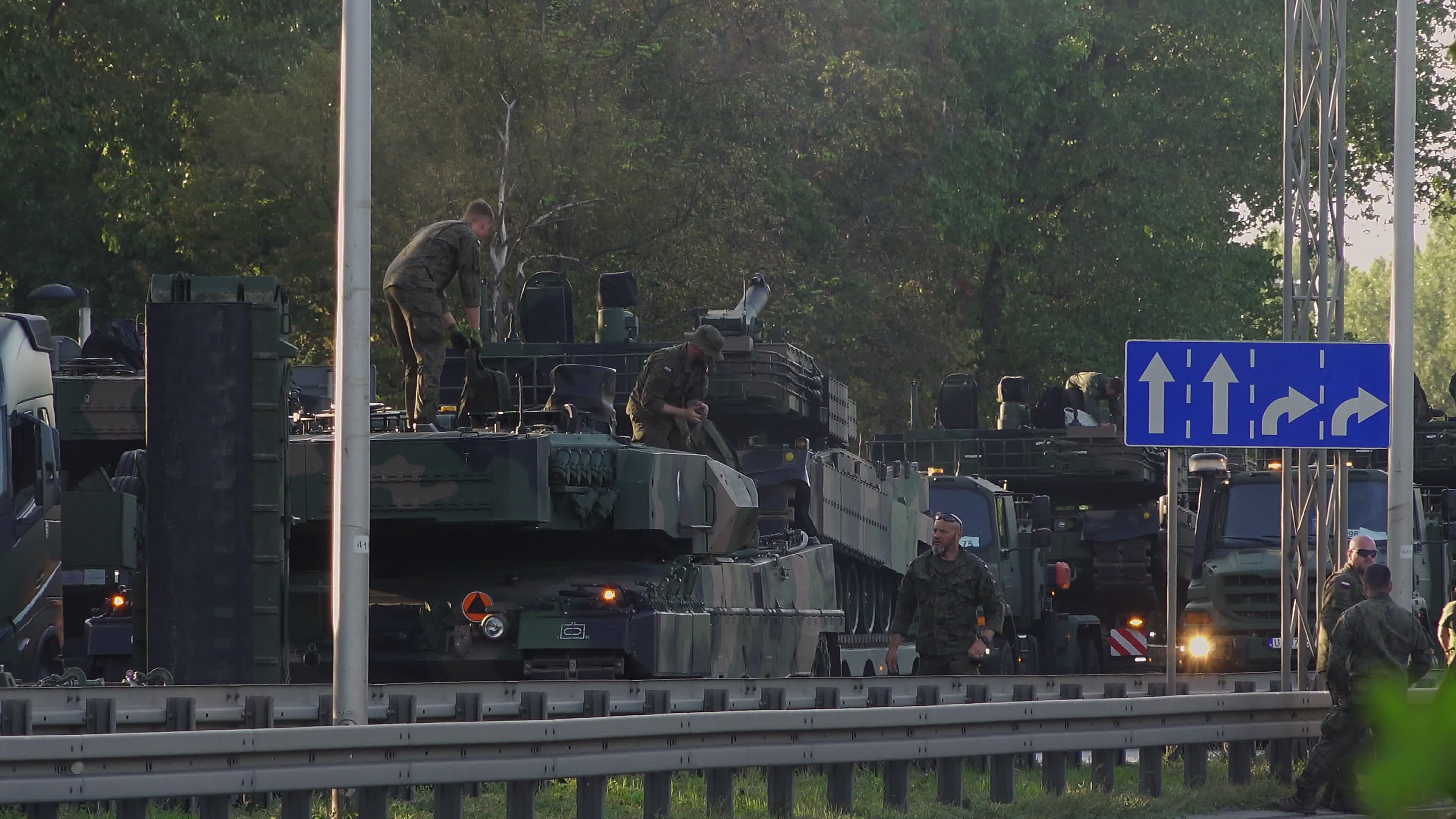 Polish Army Tanks Arrive in Warsaw Ahead of Armed Forces Day Parade Rehearsal