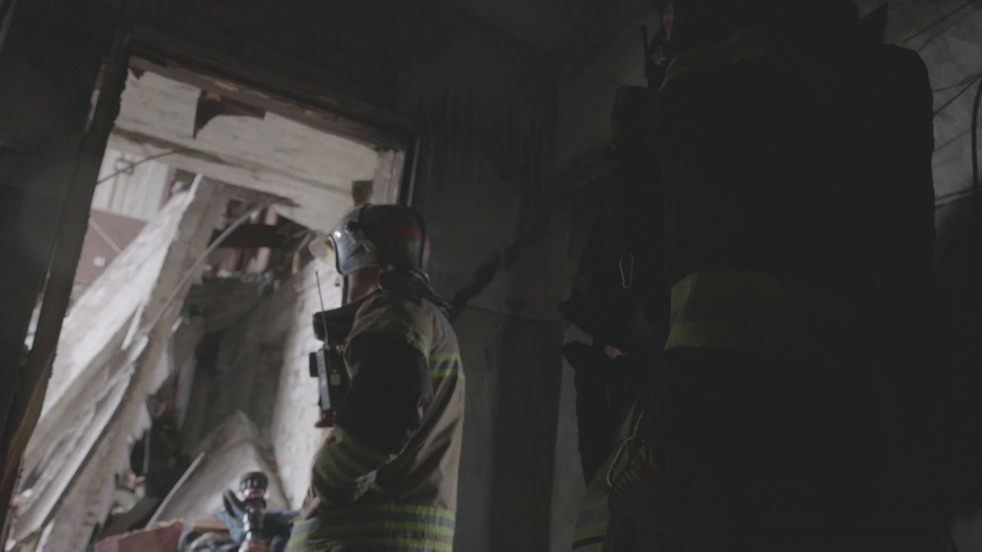 Direct hit residential building n Kharkiv