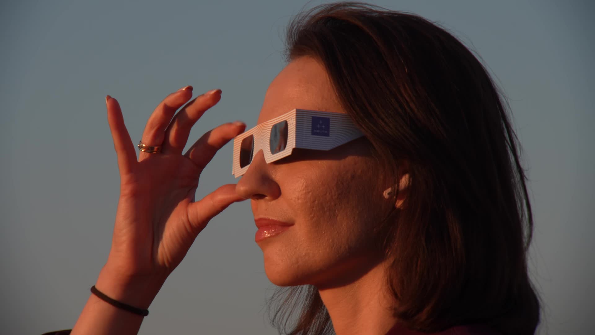 Poles Watch Partial Solar Eclipse in Warsaw