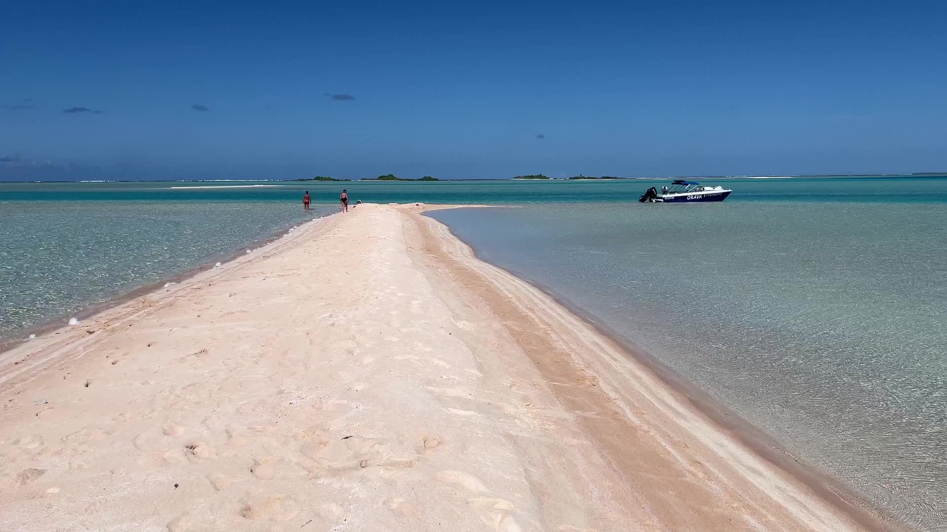 Les Sables Roses in Rangiroa