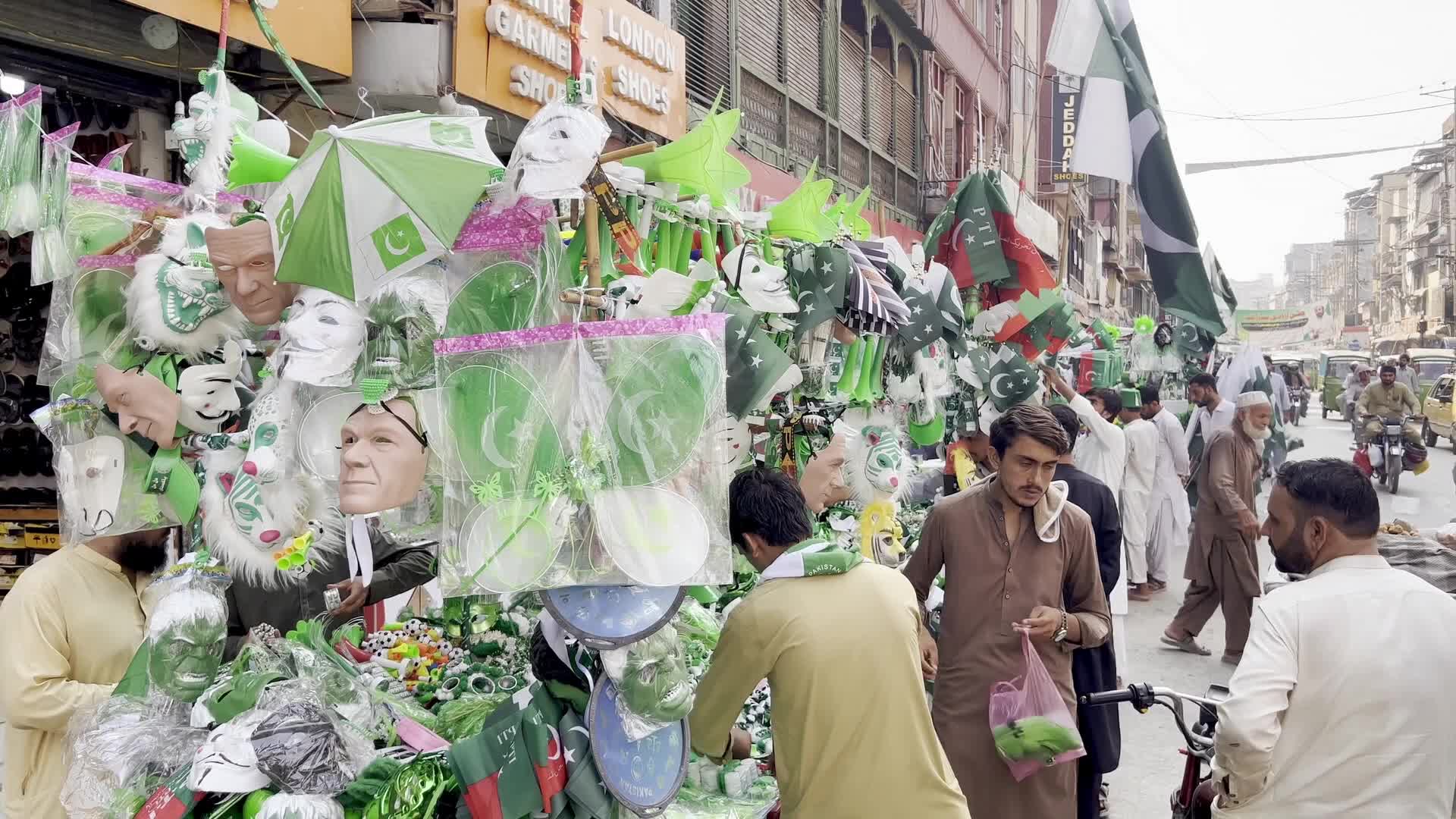 Independence Day preparations in Peshawar
