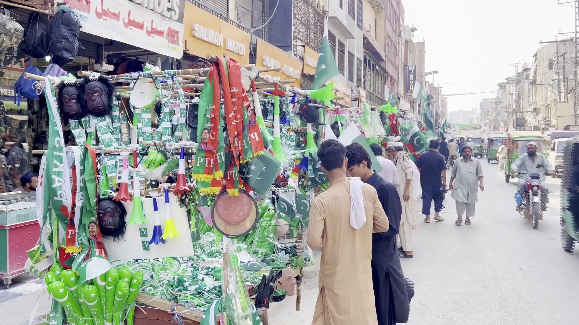 Independence Day preparations in Peshawar - 08/13/2026