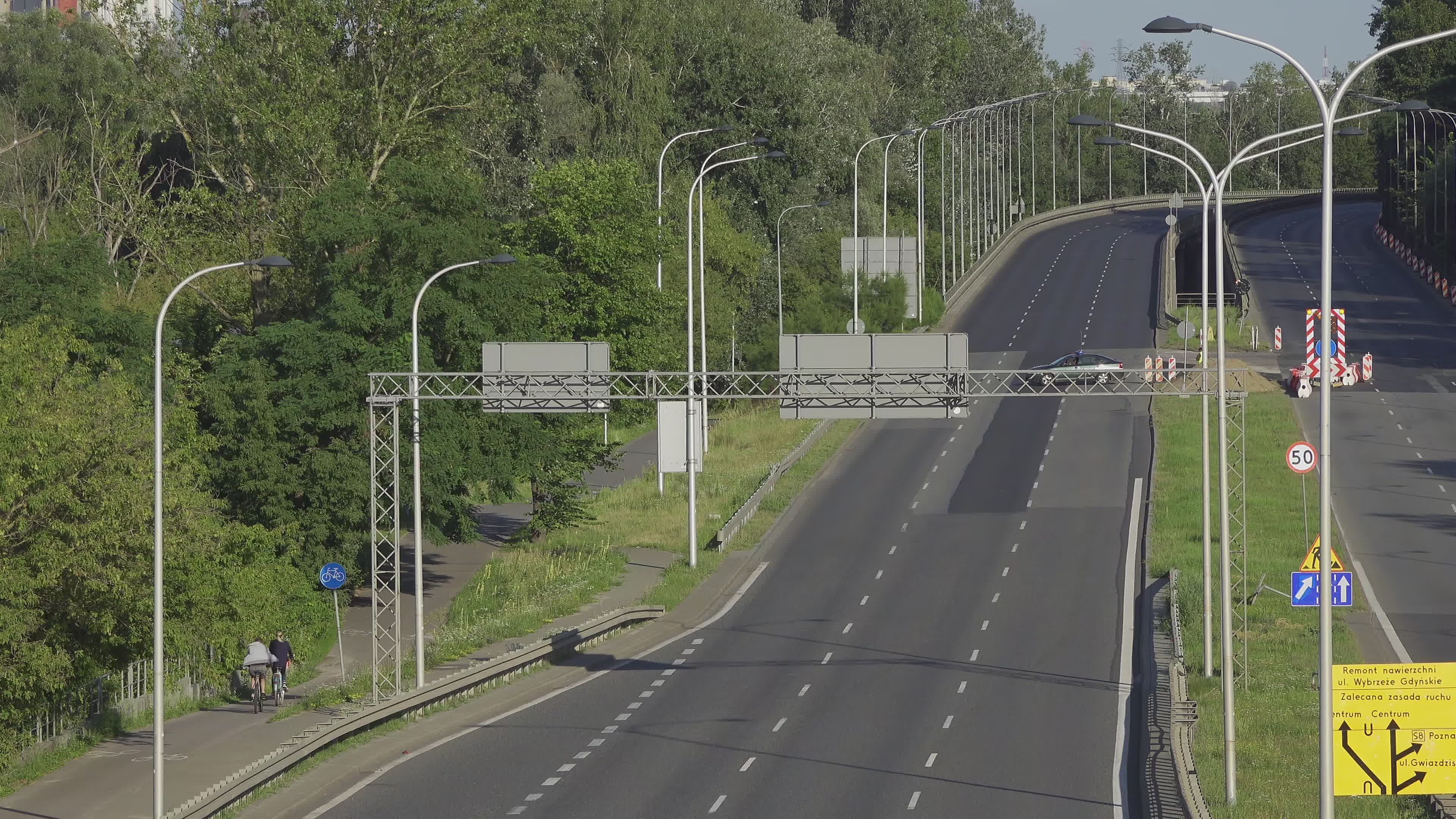 Polish Army Tanks Arrive in Warsaw Ahead of Armed Forces Day Parade Rehearsal