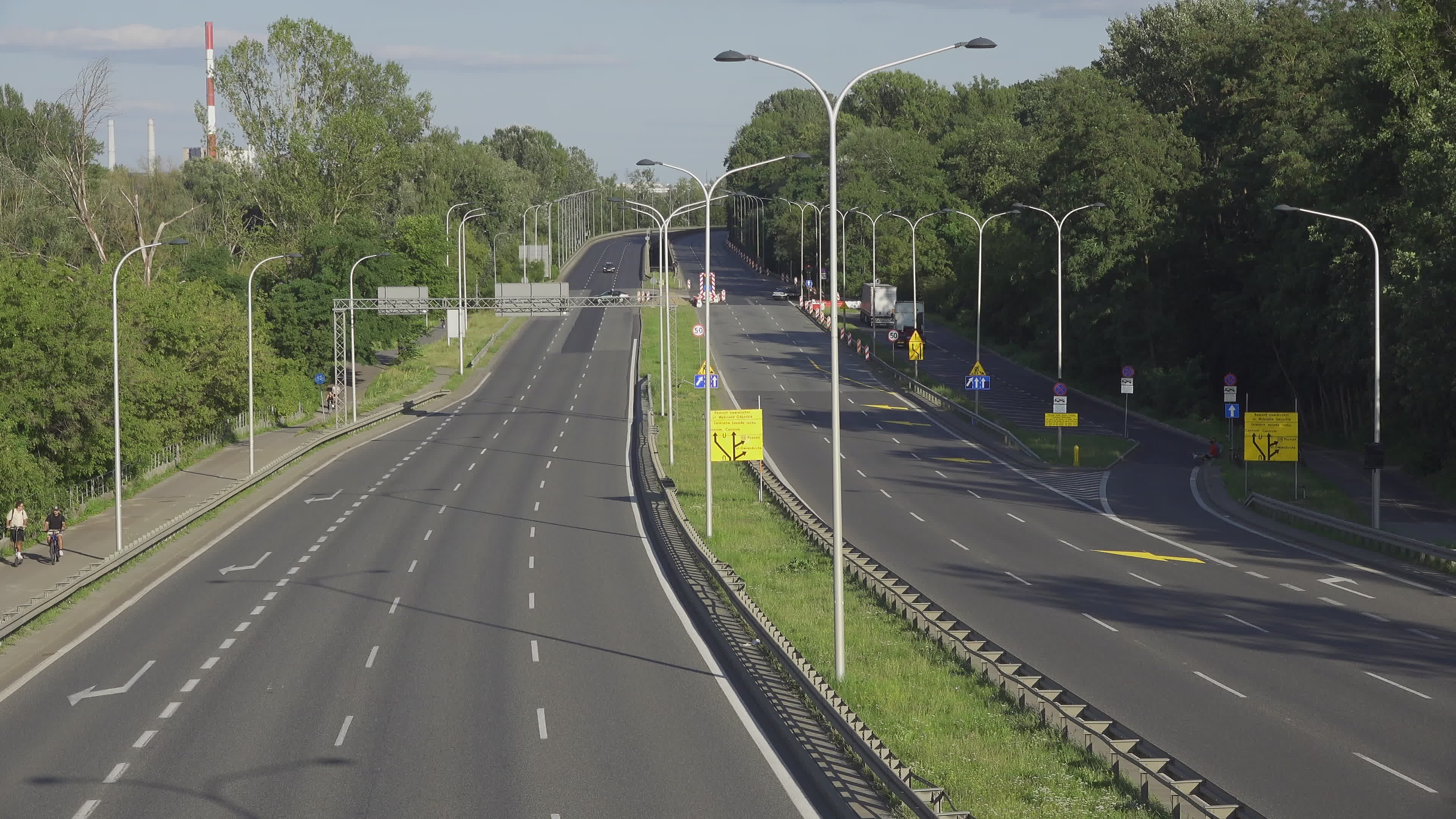 Polish Army Tanks Arrive in Warsaw Ahead of Armed Forces Day Parade Rehearsal
