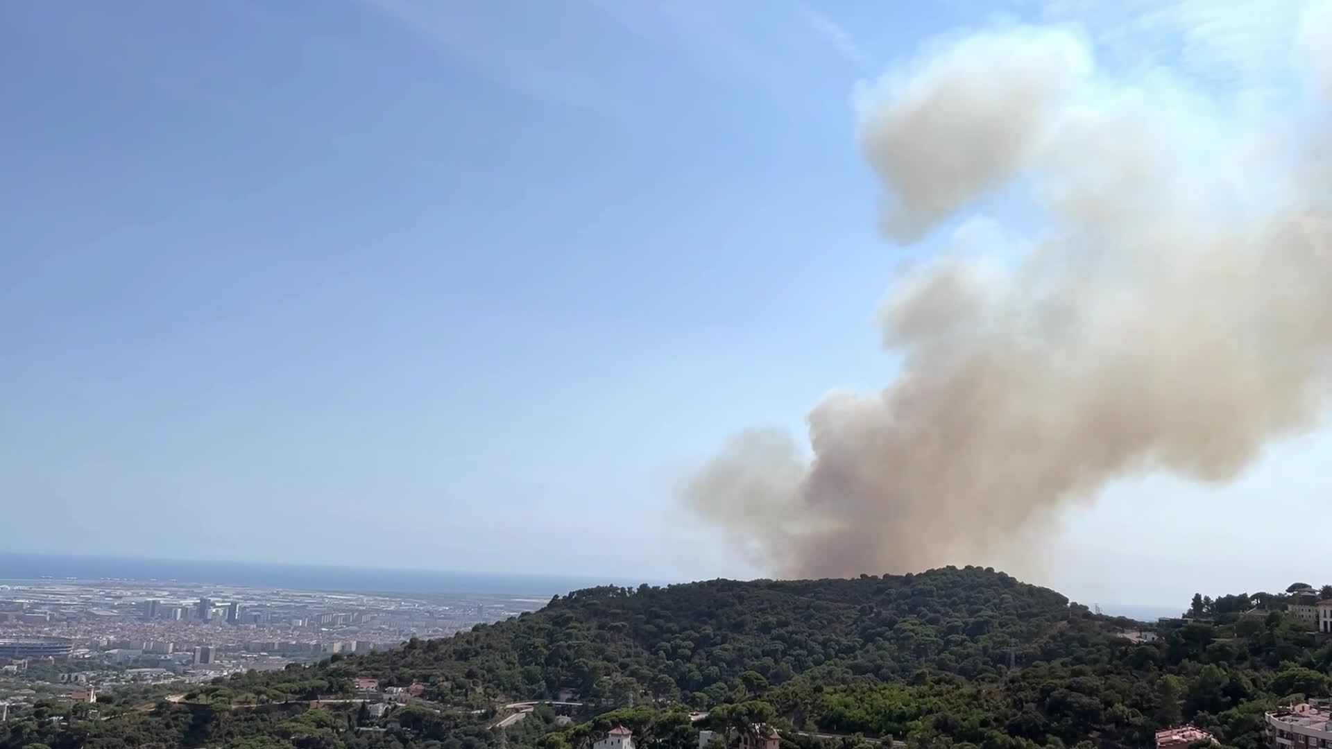 Forest fire in the upper part of Barcelona