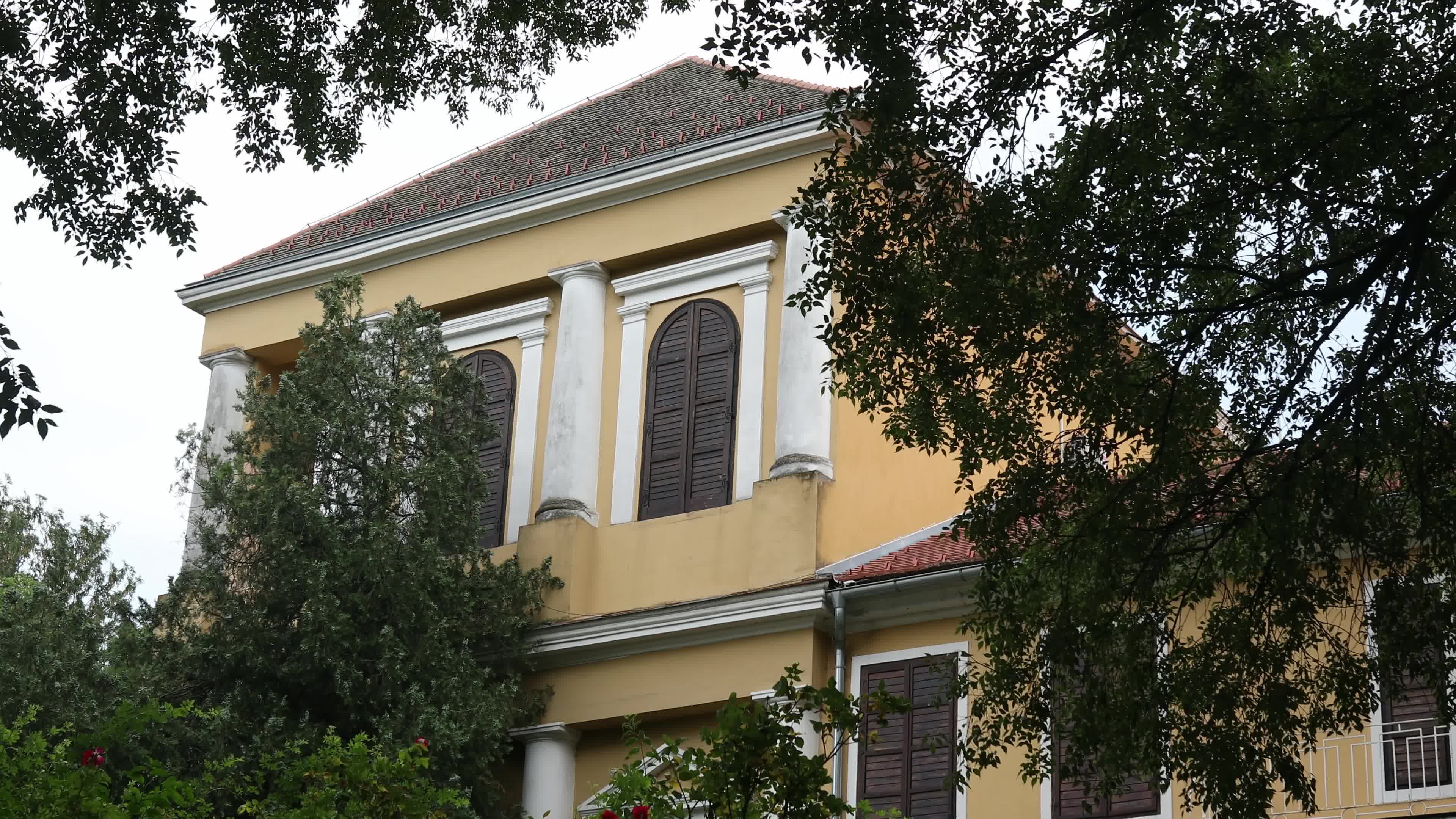 Marcibanji-Karaconji Castle in Kamenicki Park