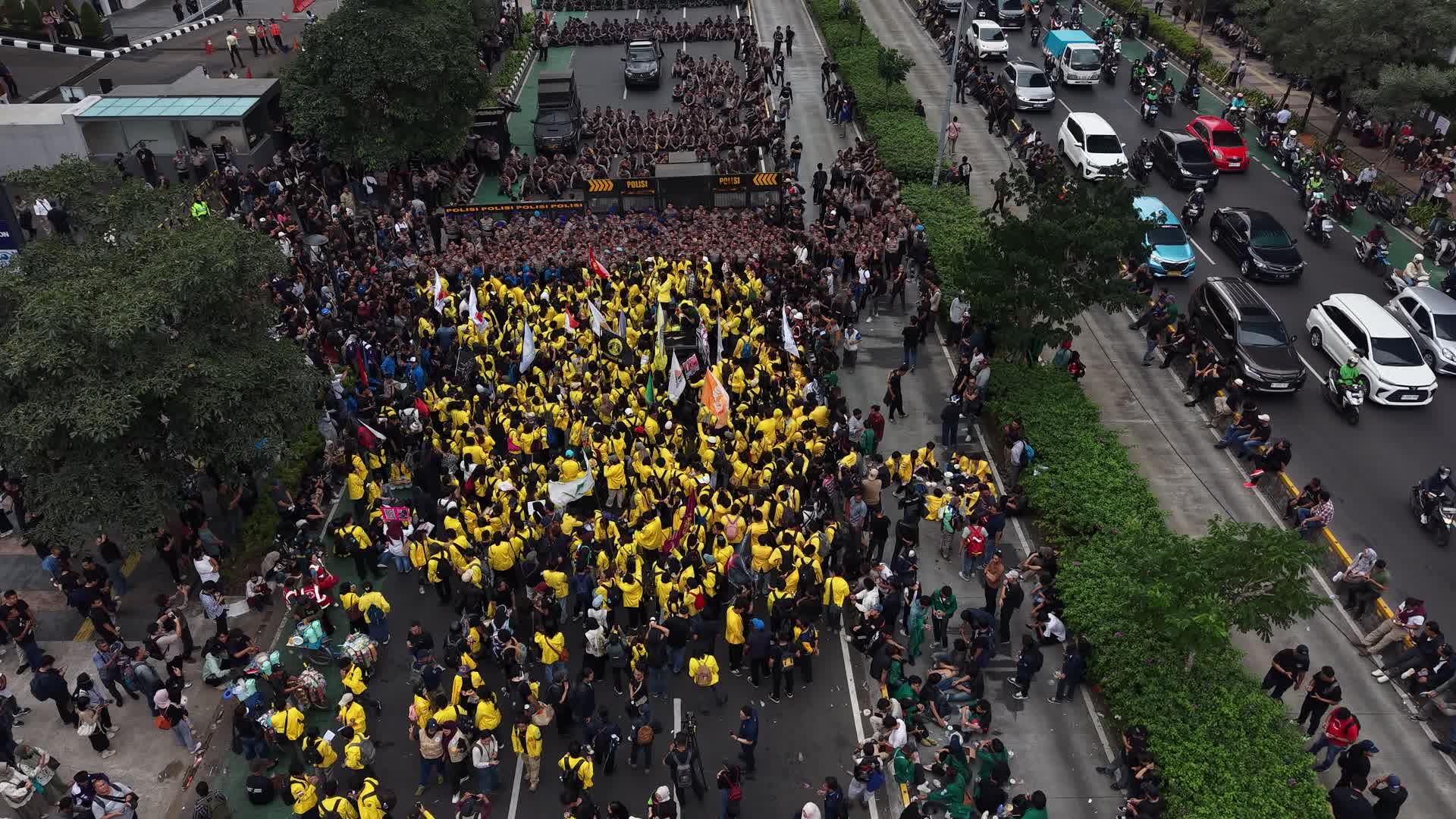 Students Demand Accountability for Prabowo Administration