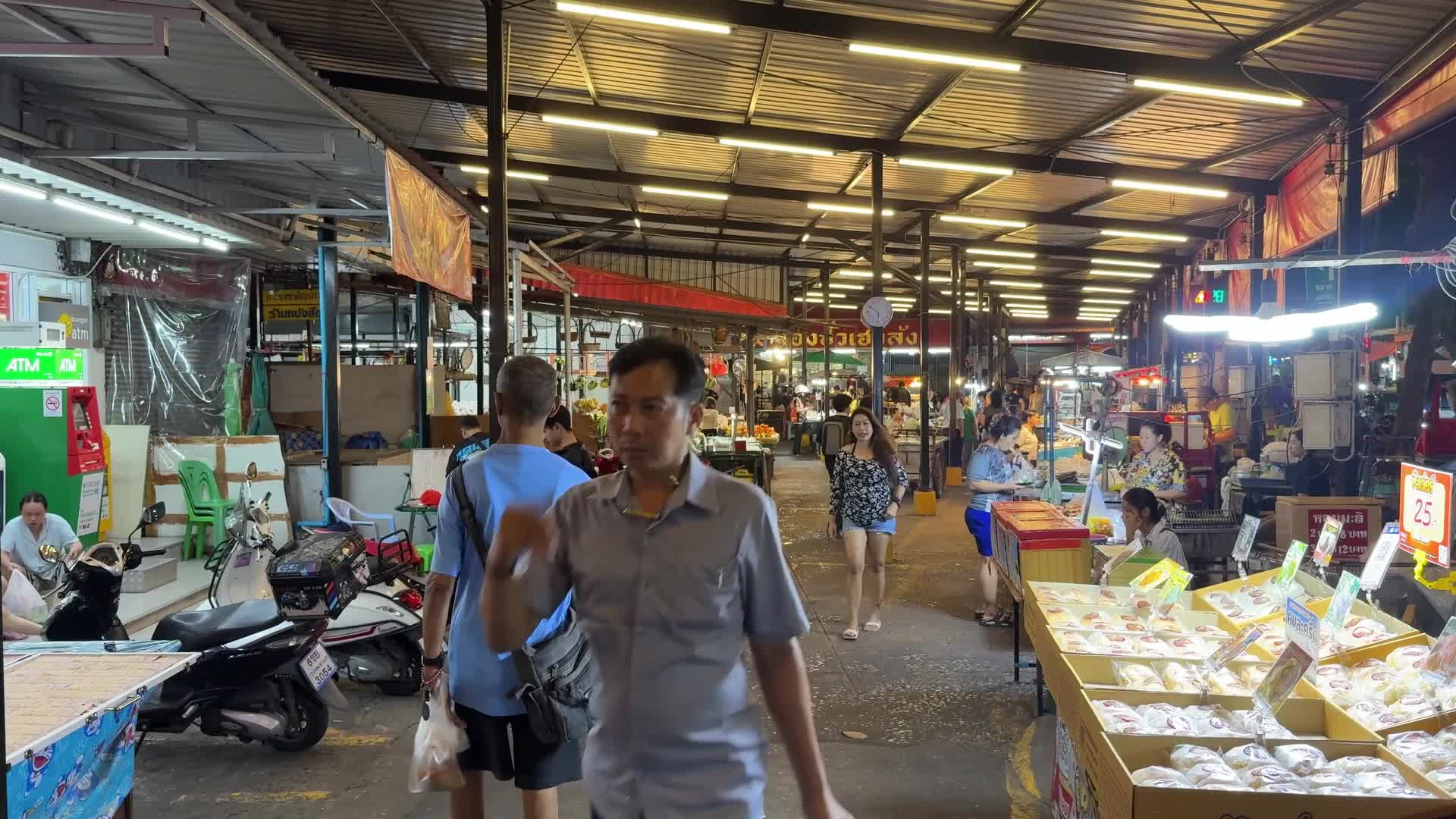 Daily Life in Bangkok