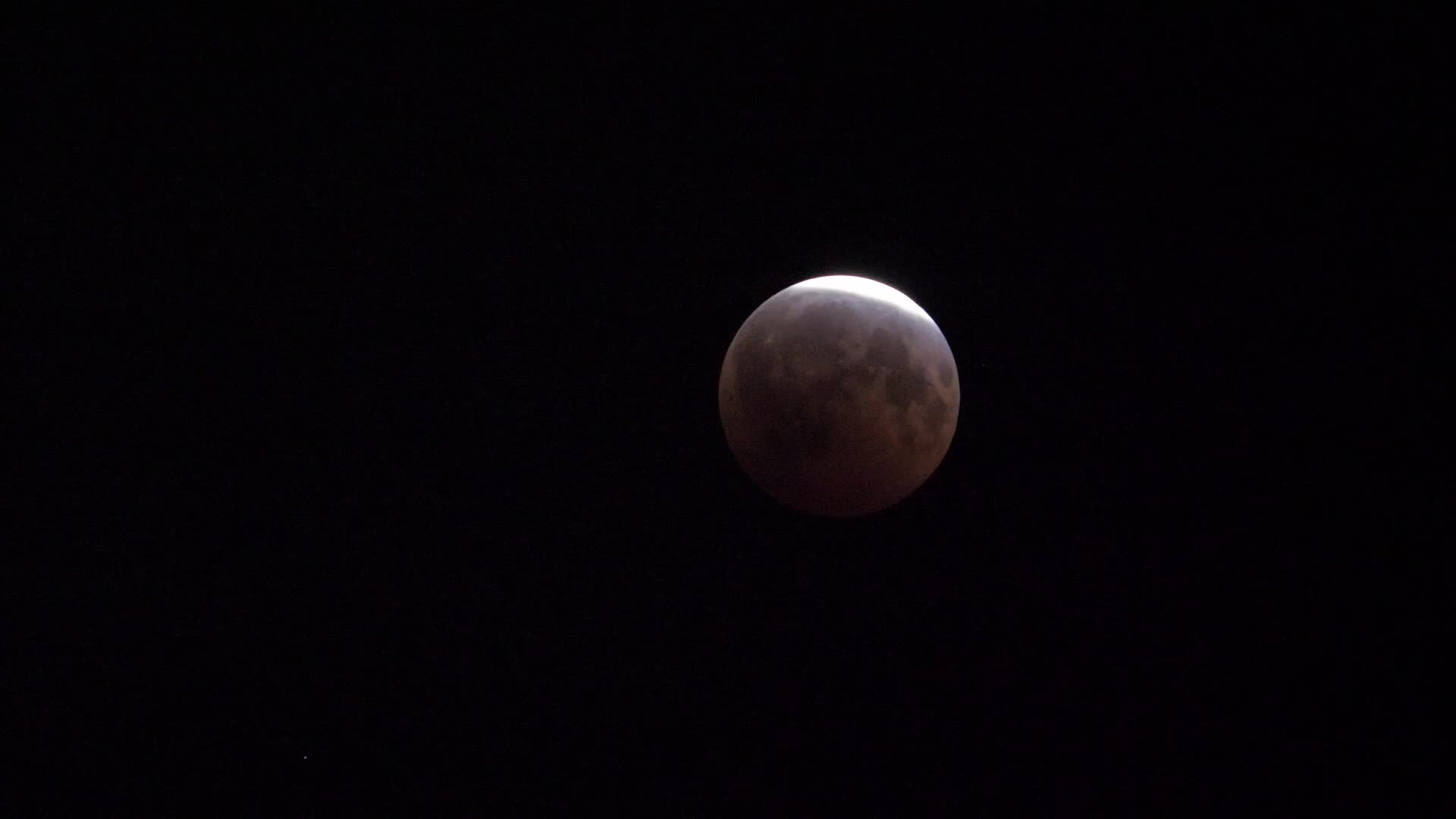 Lunar Eclipse visible in Toronto, Canada