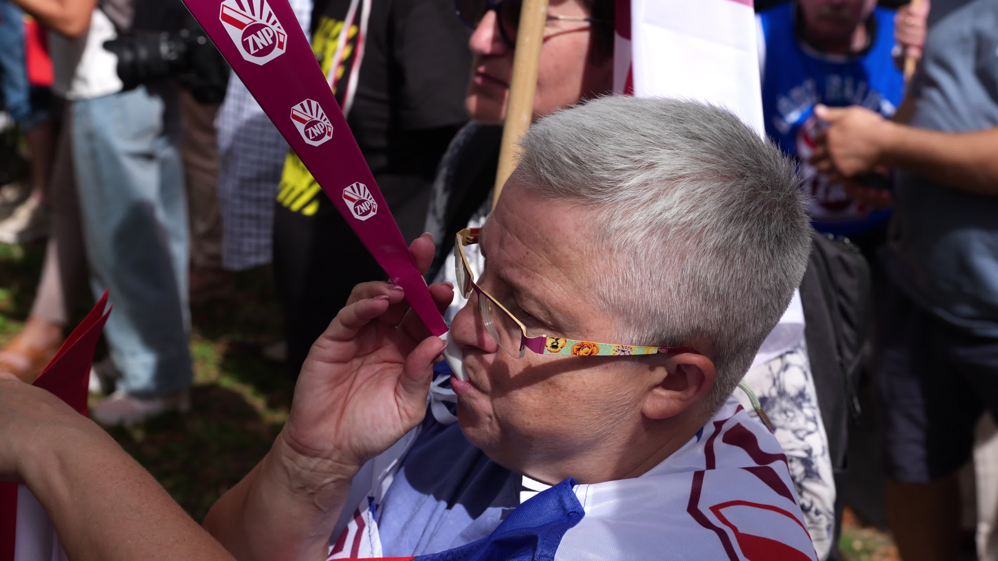 Polish Teachers Rally Outside PM's Chancellery Over Stalled Pay Reform