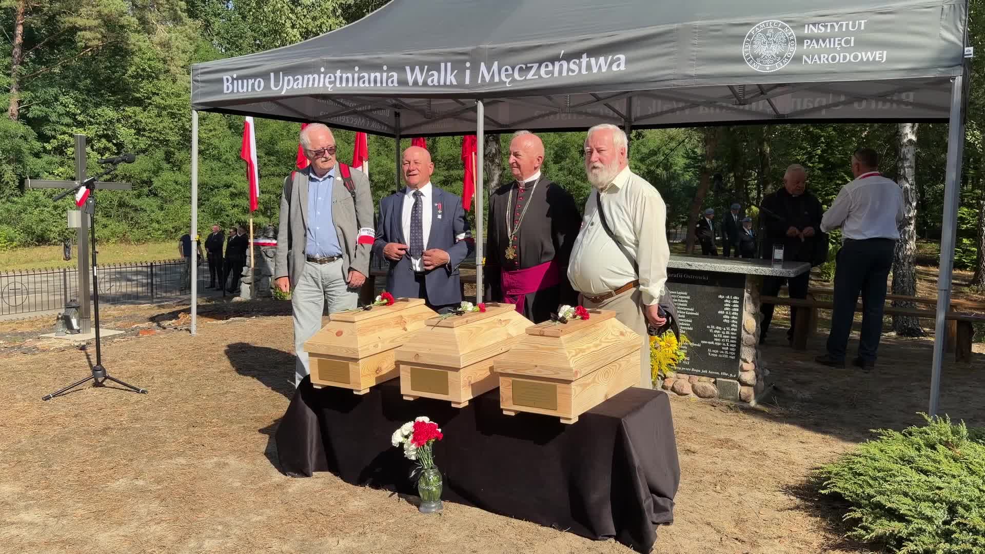 Funeral ceremonies in the former Polish village of Ostrówki in Volhynia, Ukraine